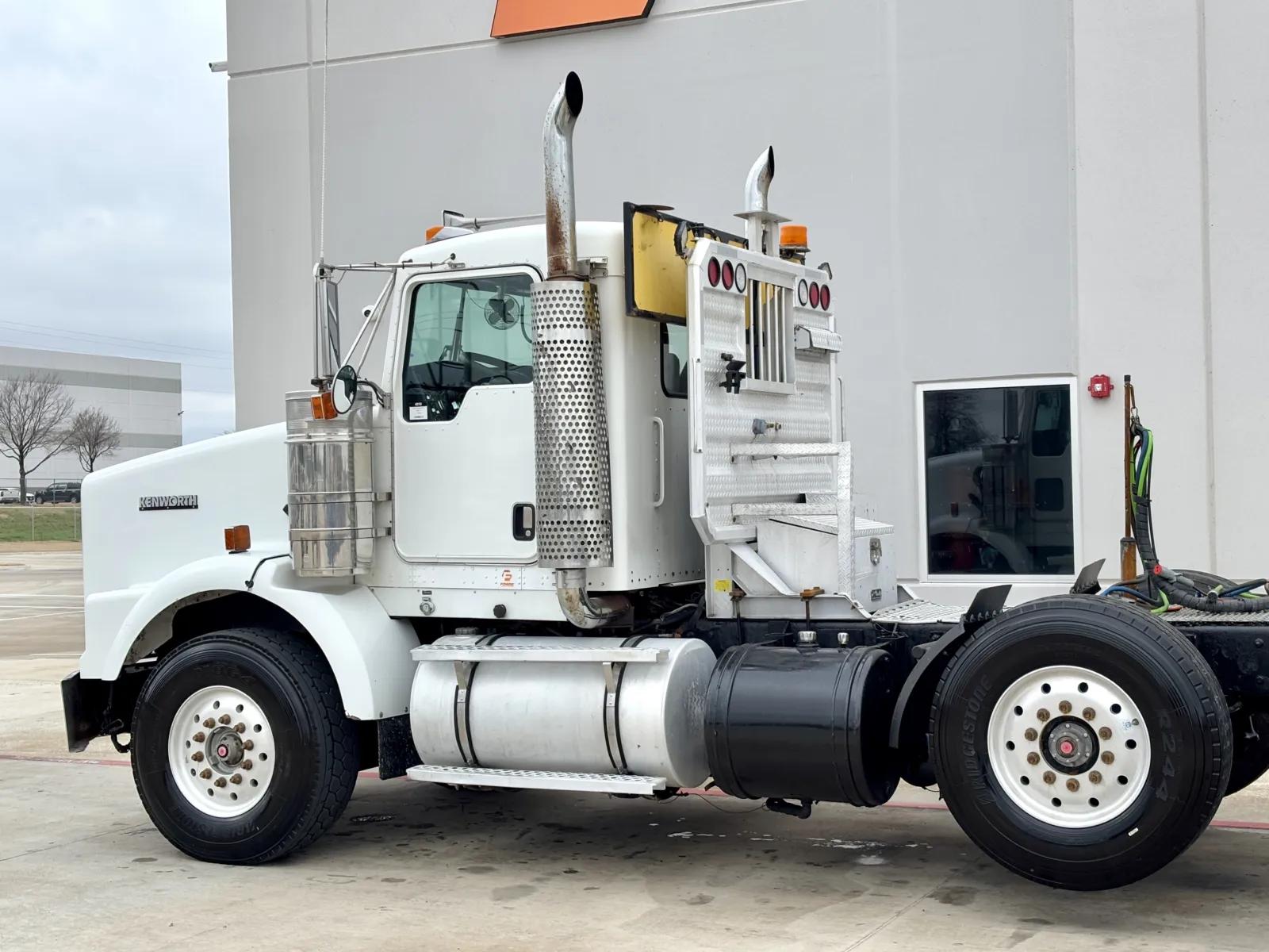 2005 Kenworth T800 in Hutchins, TX — photo 8