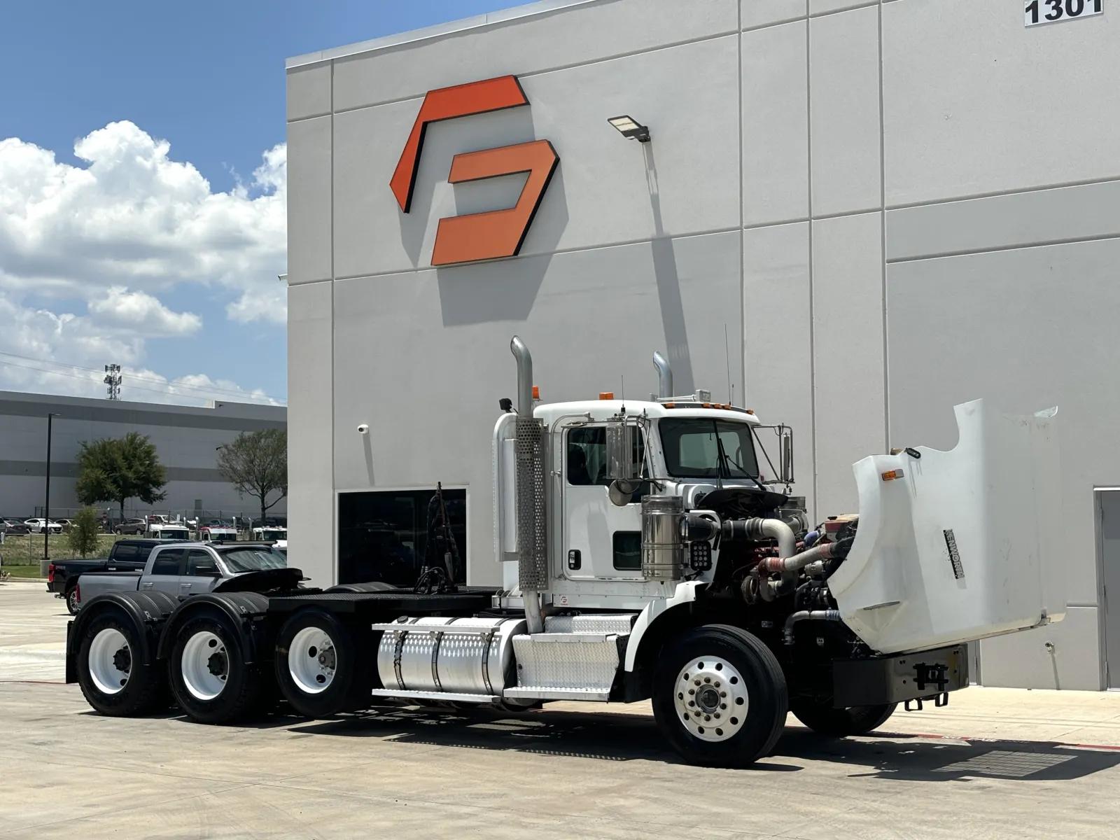 2013 Kenworth T800 in Hutchins, TX — photo 9