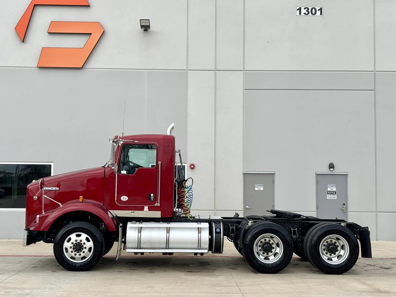 2020 Kenworth T800 in Hutchins, TX — photo 4