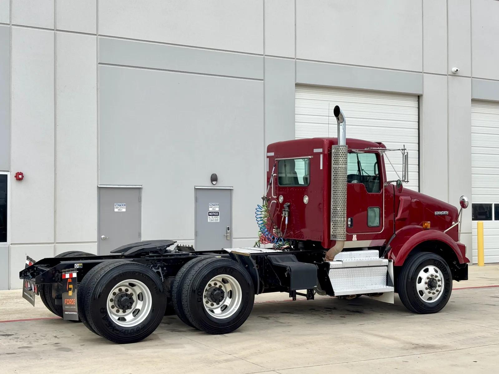 2020 Kenworth T800 in Hutchins, TX — photo 5