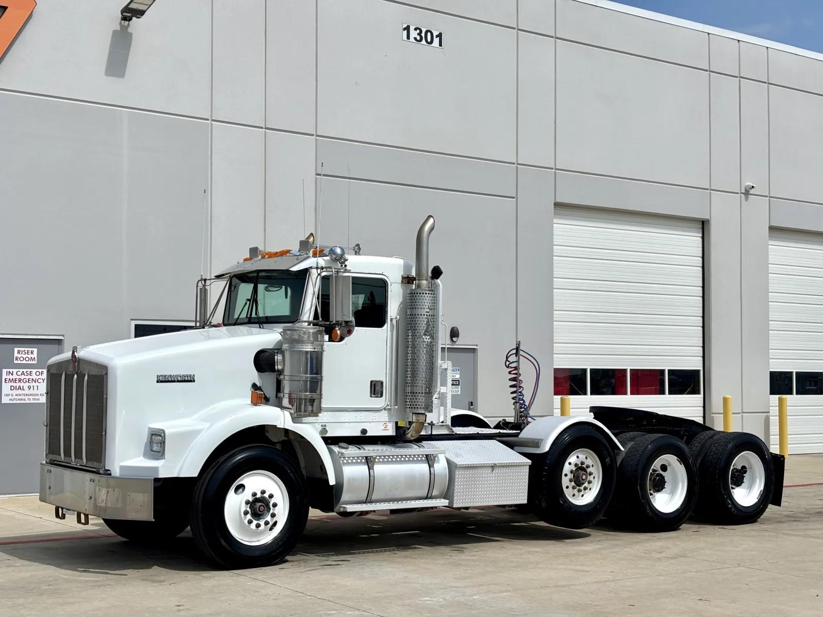 2001 Kenworth T800 in Hutchins, TX — photo 2