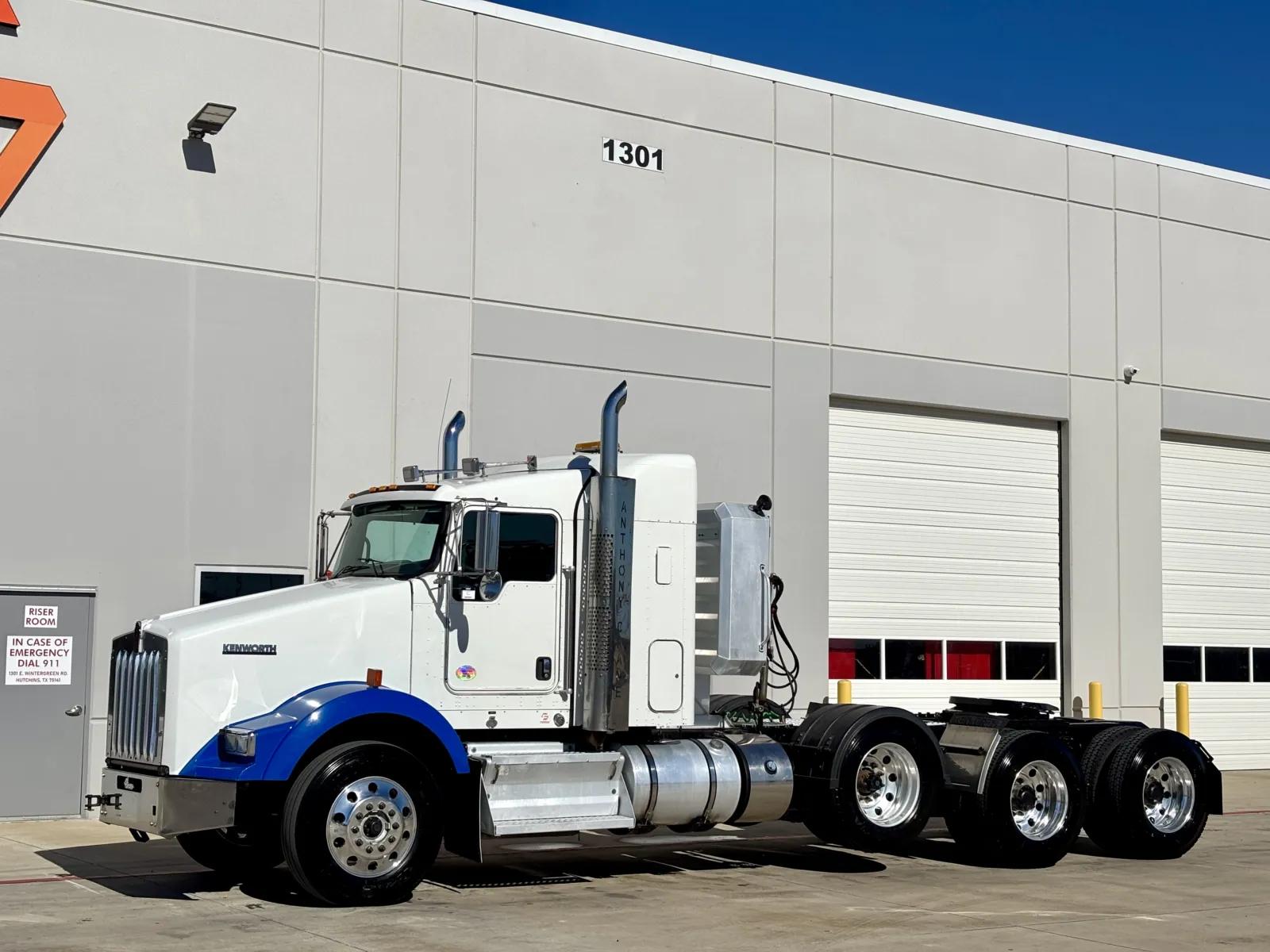 2013 Kenworth T800 in Hutchins, TX — photo 2