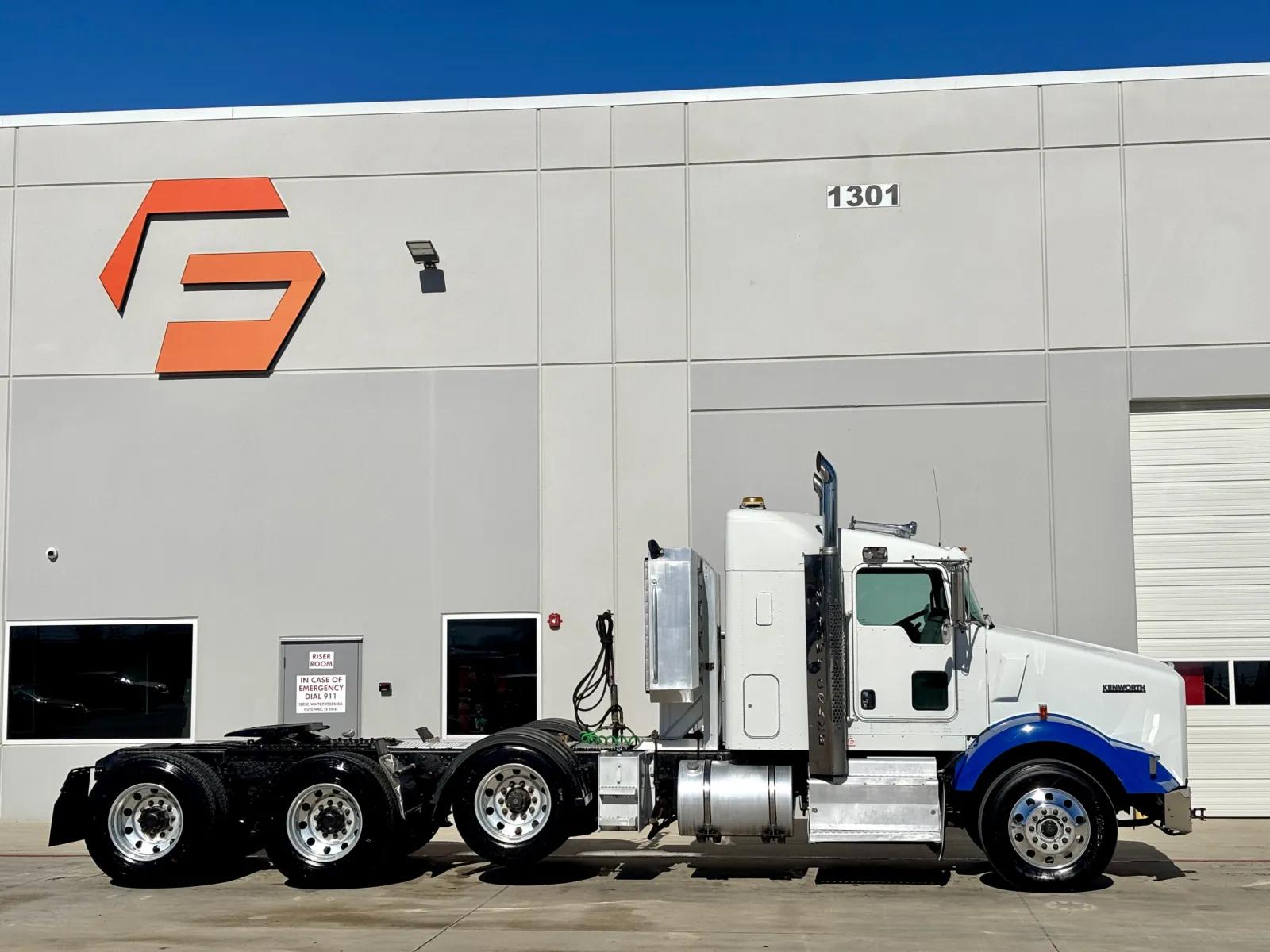 2013 Kenworth T800 in Hutchins, TX — photo 3