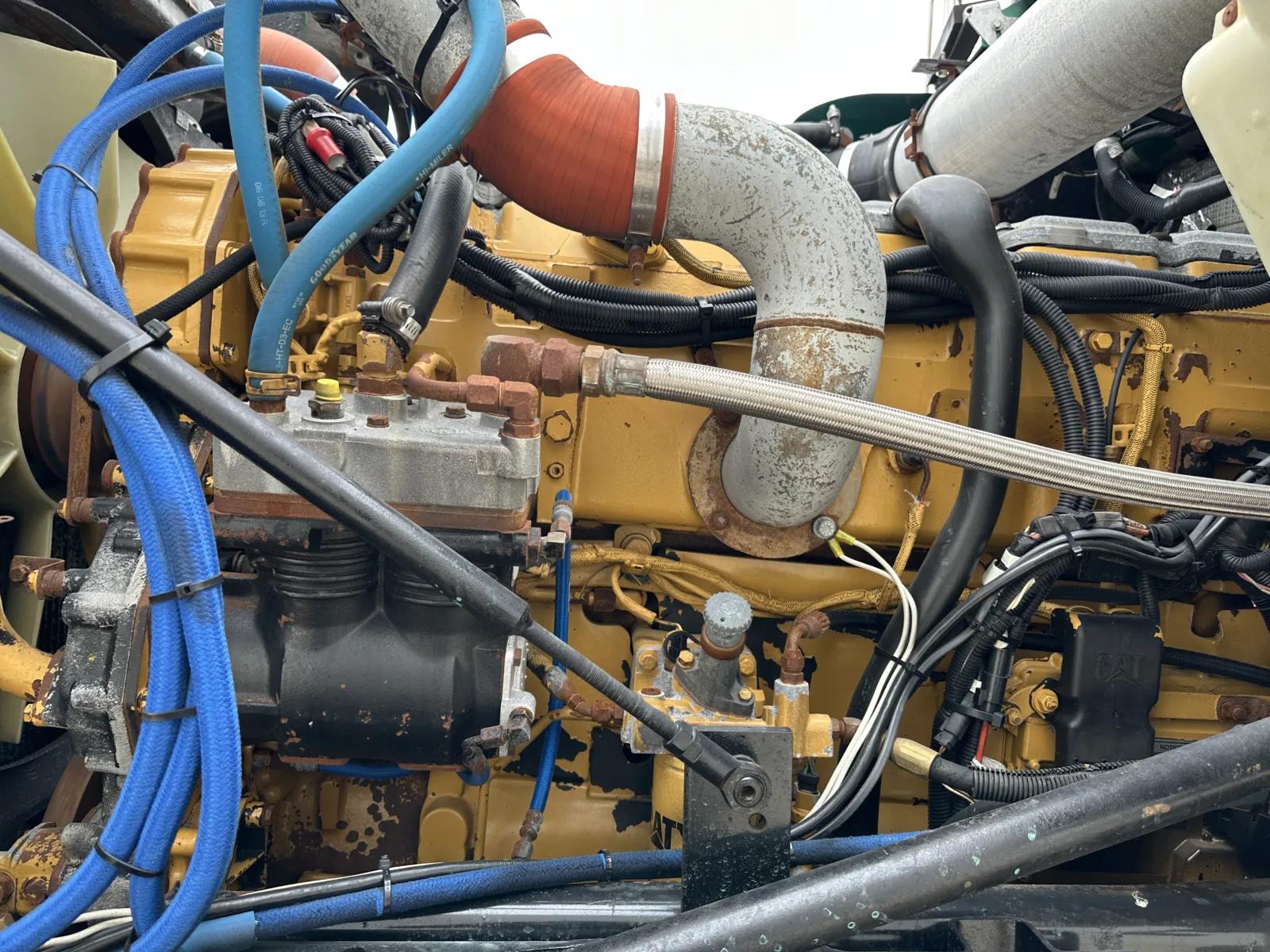 2003 Kenworth W900 in Hutchins, TX — photo 13