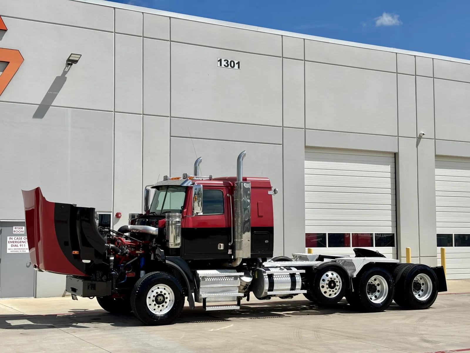 2015 Western Star 4900 in Hutchins, TX — photo 10
