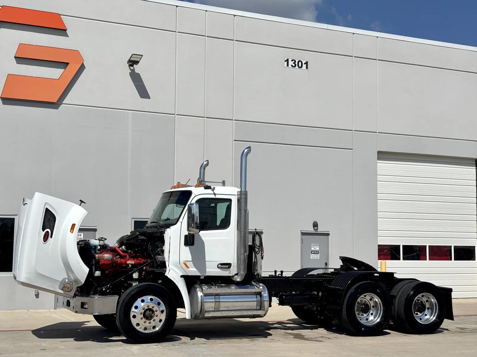 2014 Peterbilt 567 in Hutchins, TX — photo 10