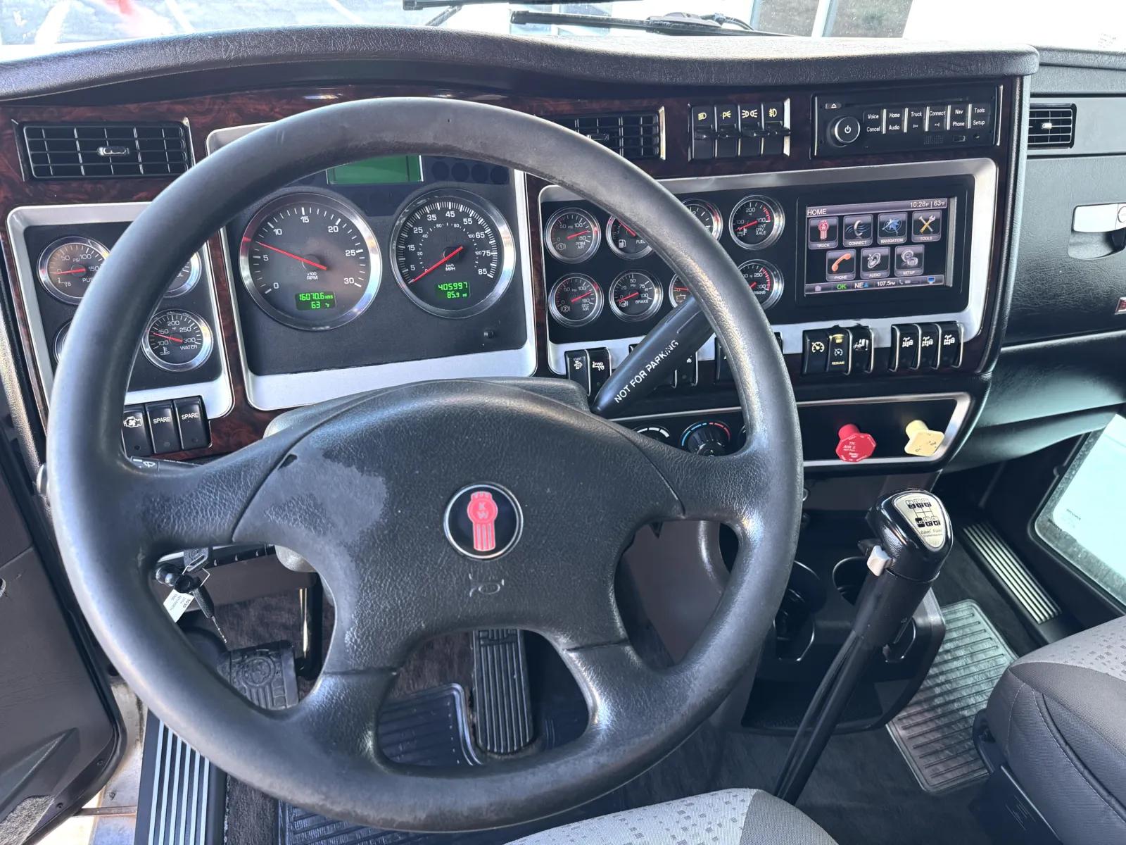 2014 Kenworth T800 in Greer, SC — photo 15