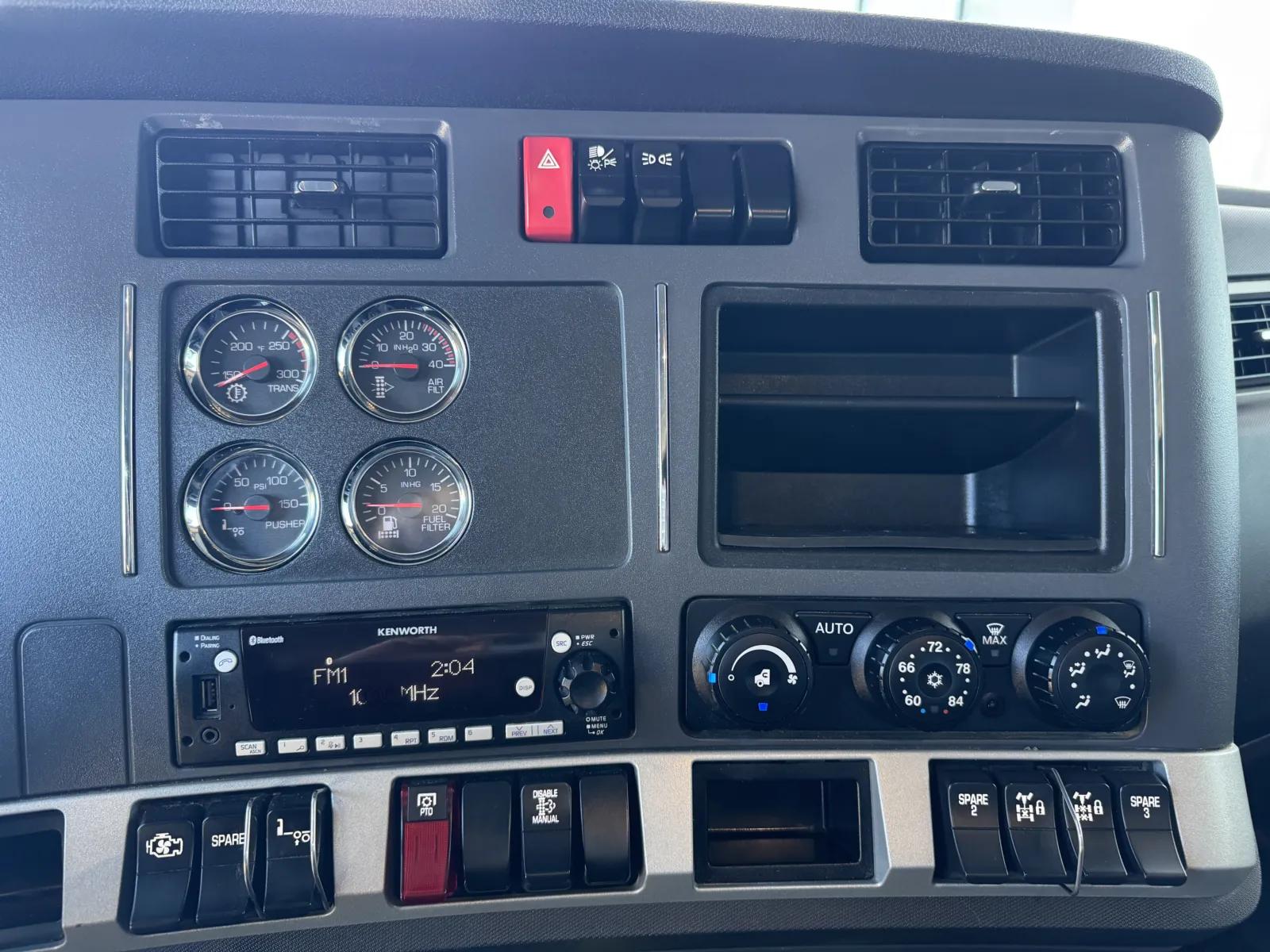 2023 Kenworth T880 in Greer, SC — photo 19