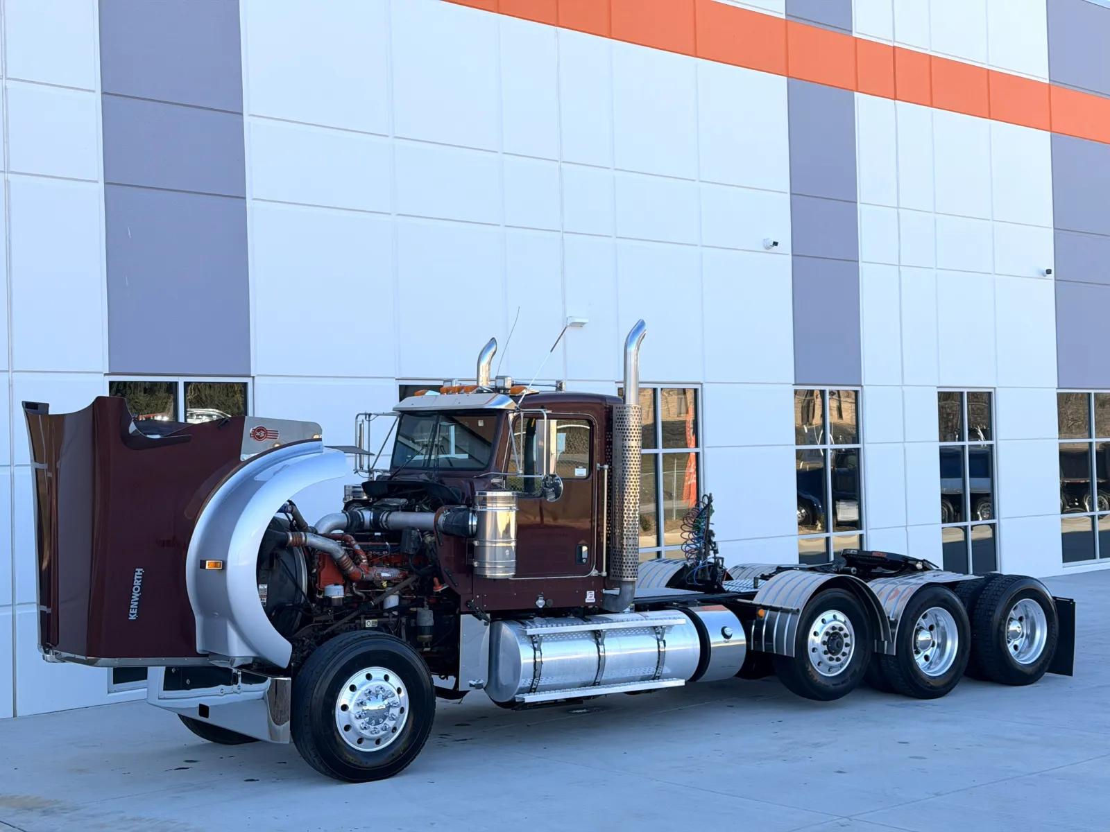 2011 Kenworth W900 in Greer, SC — photo 10