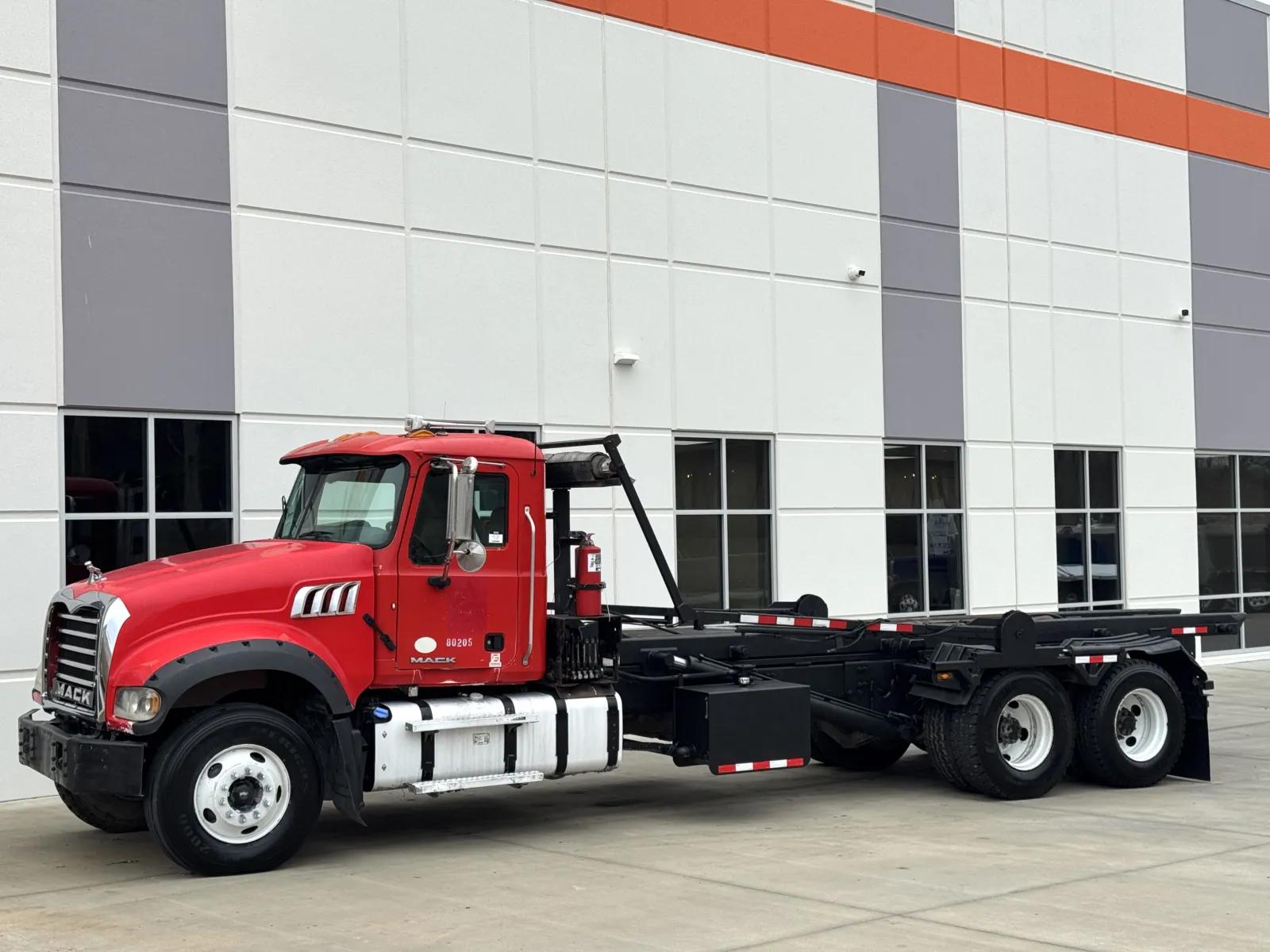 2013 Mack Granite in Greer, SC — photo 2