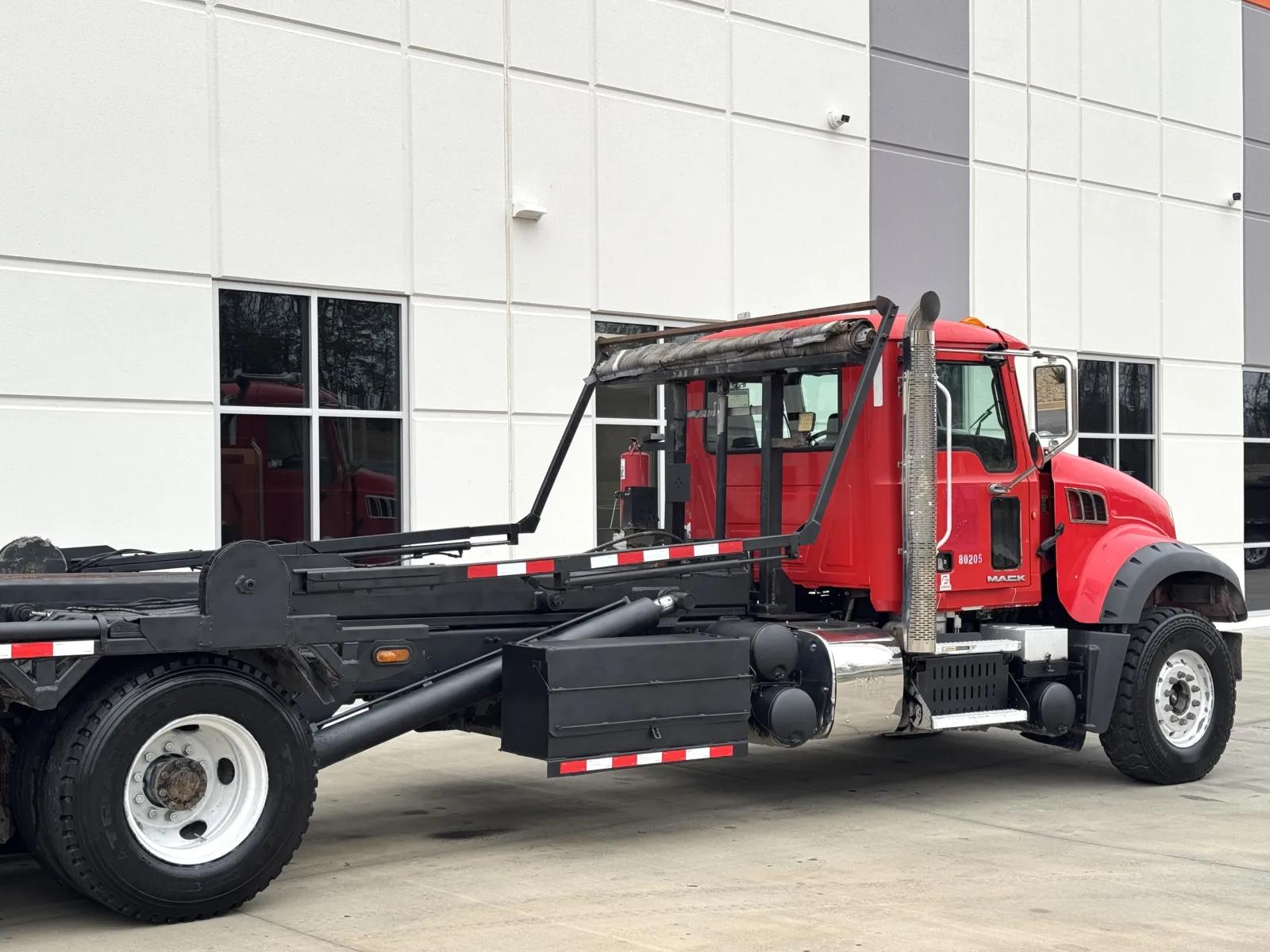 2013 Mack Granite in Greer, SC — photo 7