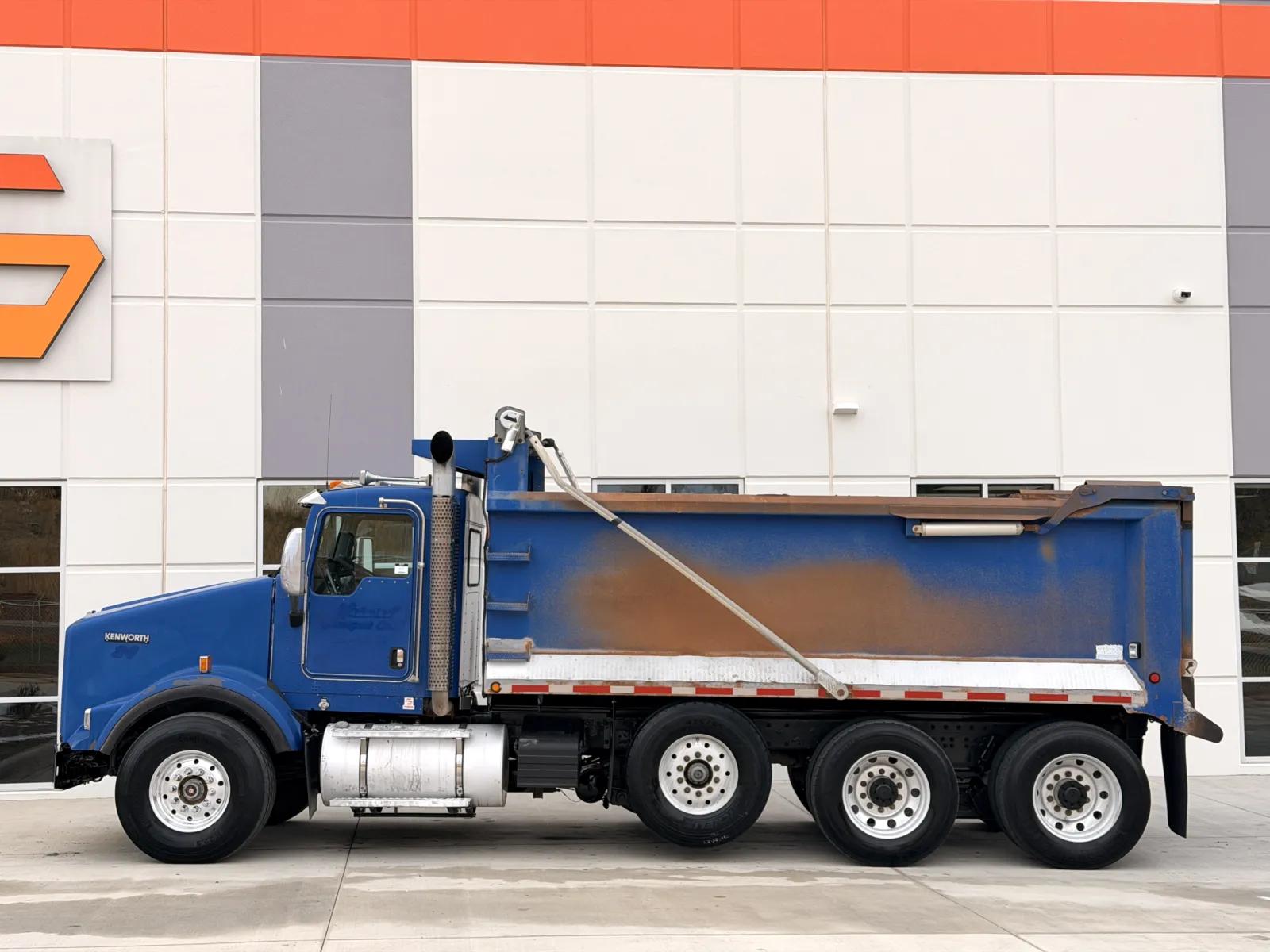 2011 Kenworth T800 in Greer, SC — photo 5