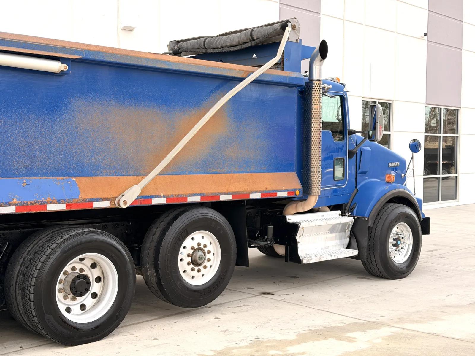 2011 Kenworth T800 in Greer, SC — photo 8