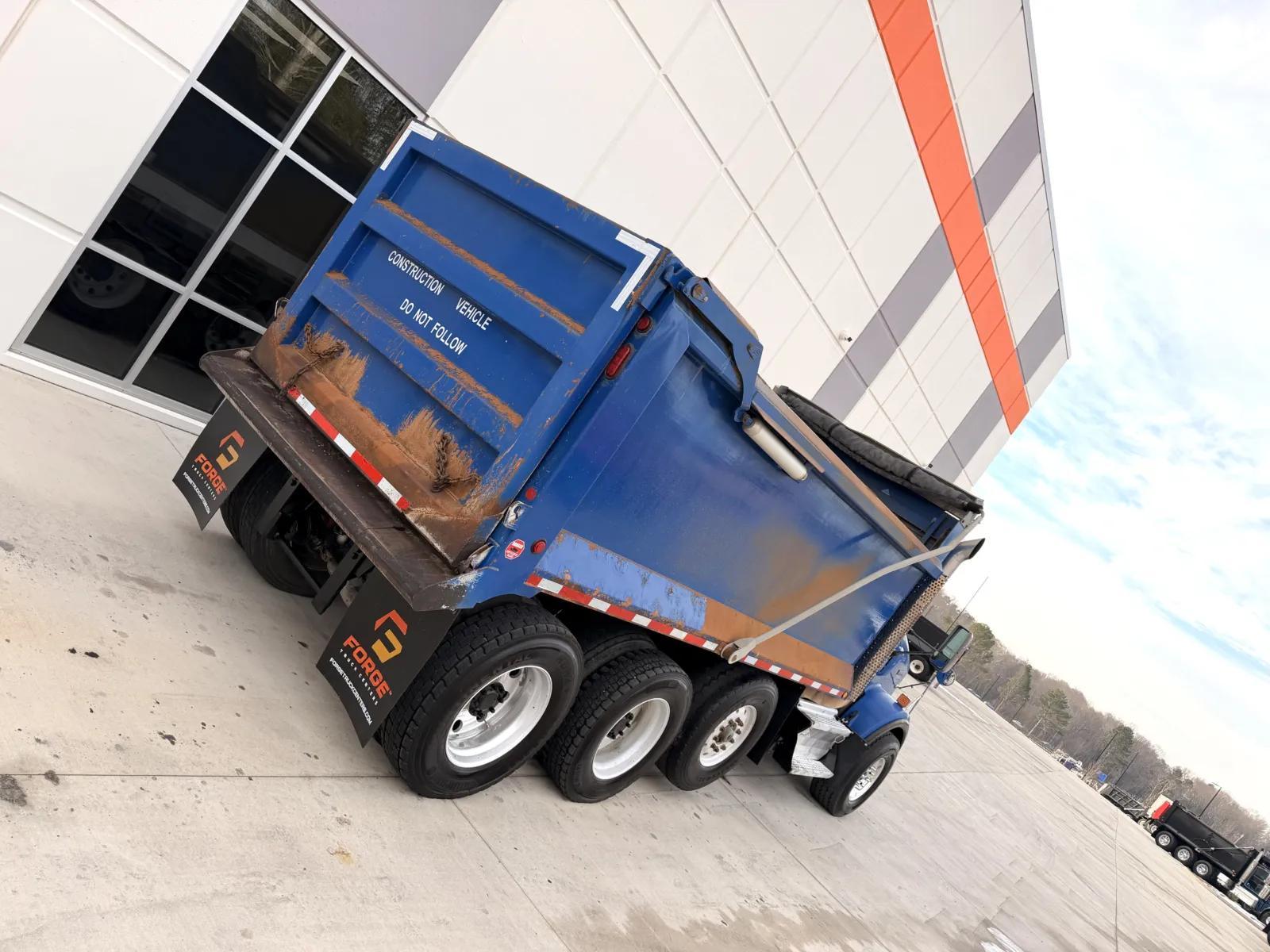 2011 Kenworth T800 in Greer, SC — photo 12