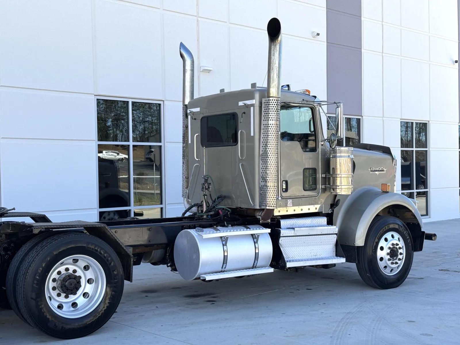 2021 Kenworth W900 in Greer, SC — photo 7