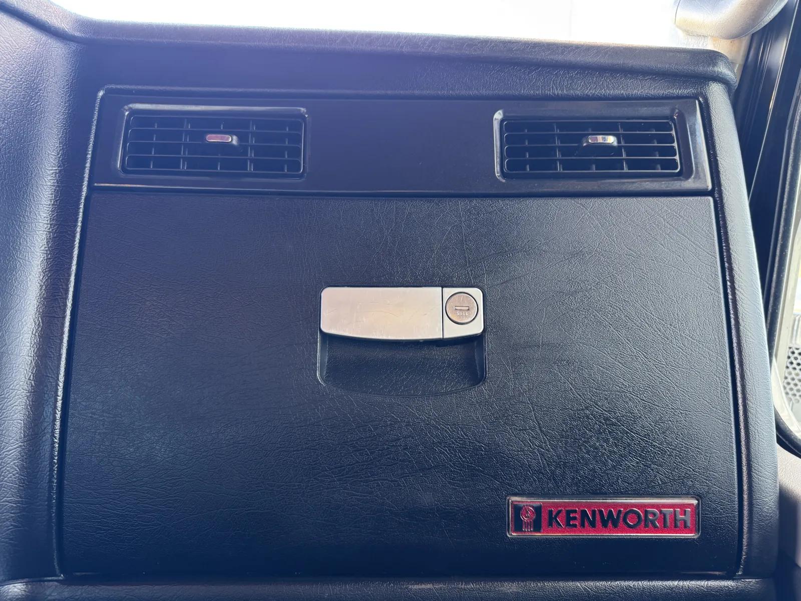 2021 Kenworth W900 in Greer, SC — photo 18