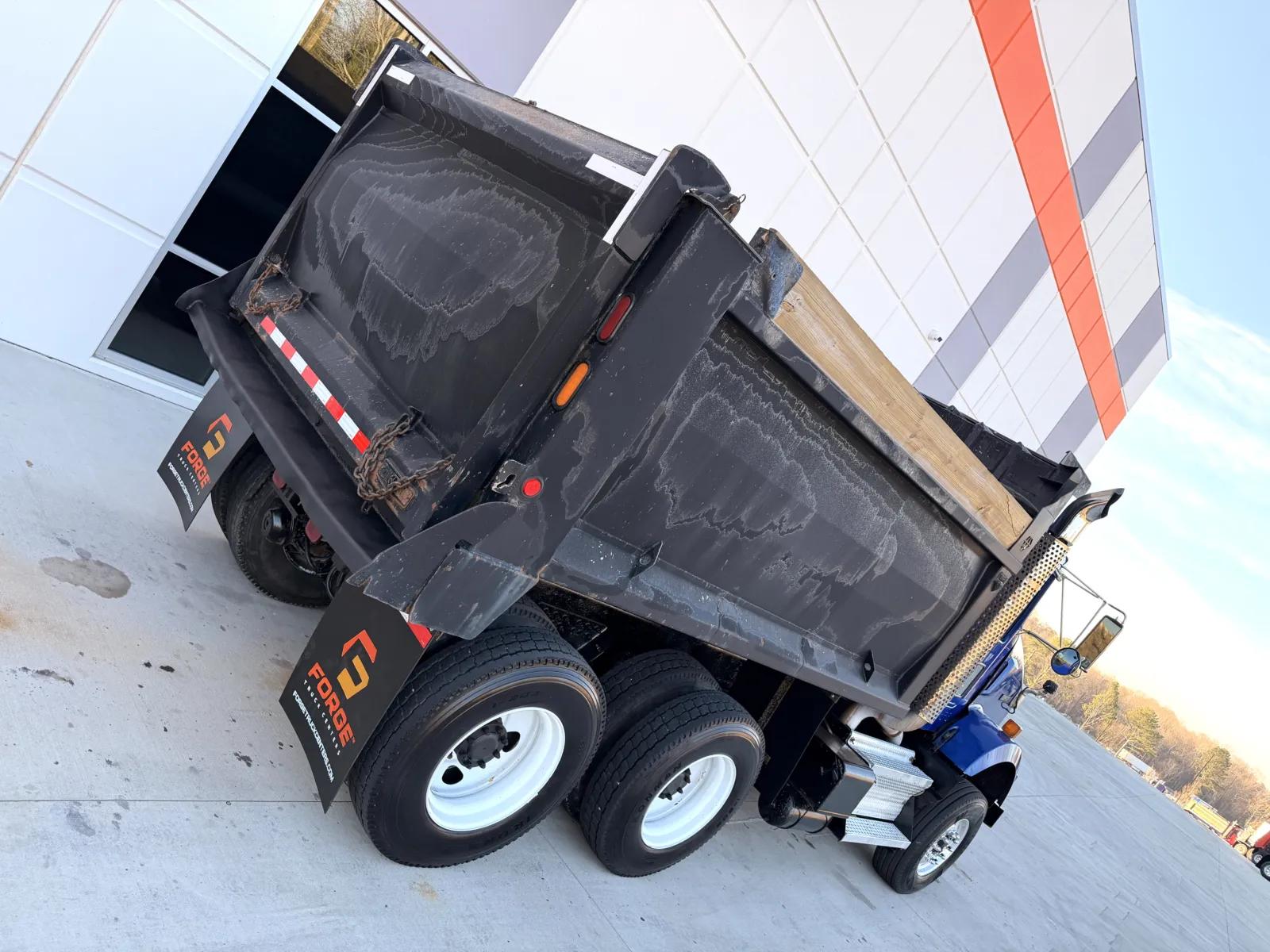 2011 Kenworth T800 in Greer, SC — photo 12