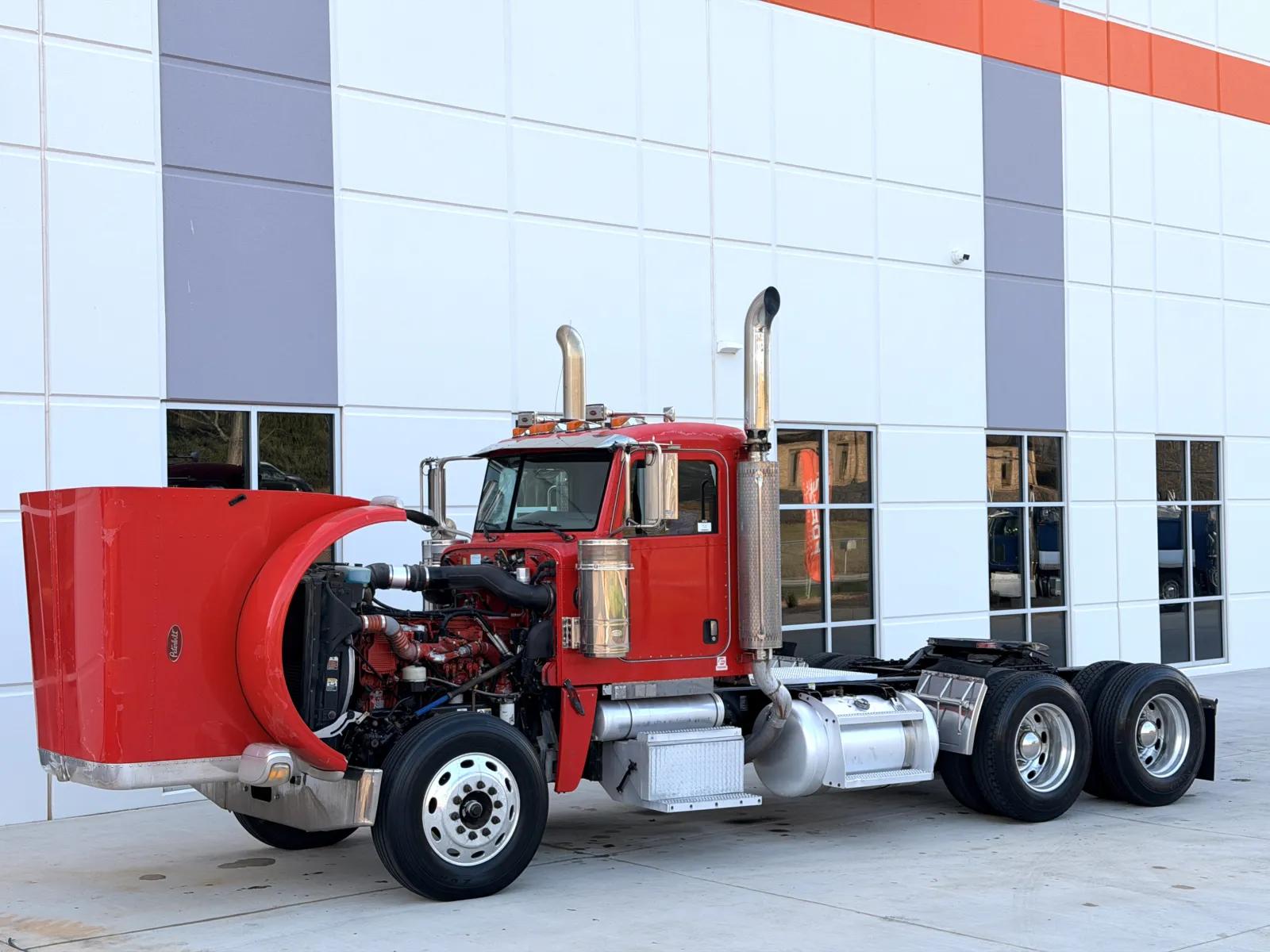 2008 Peterbilt 388 in Greer, SC — photo 10