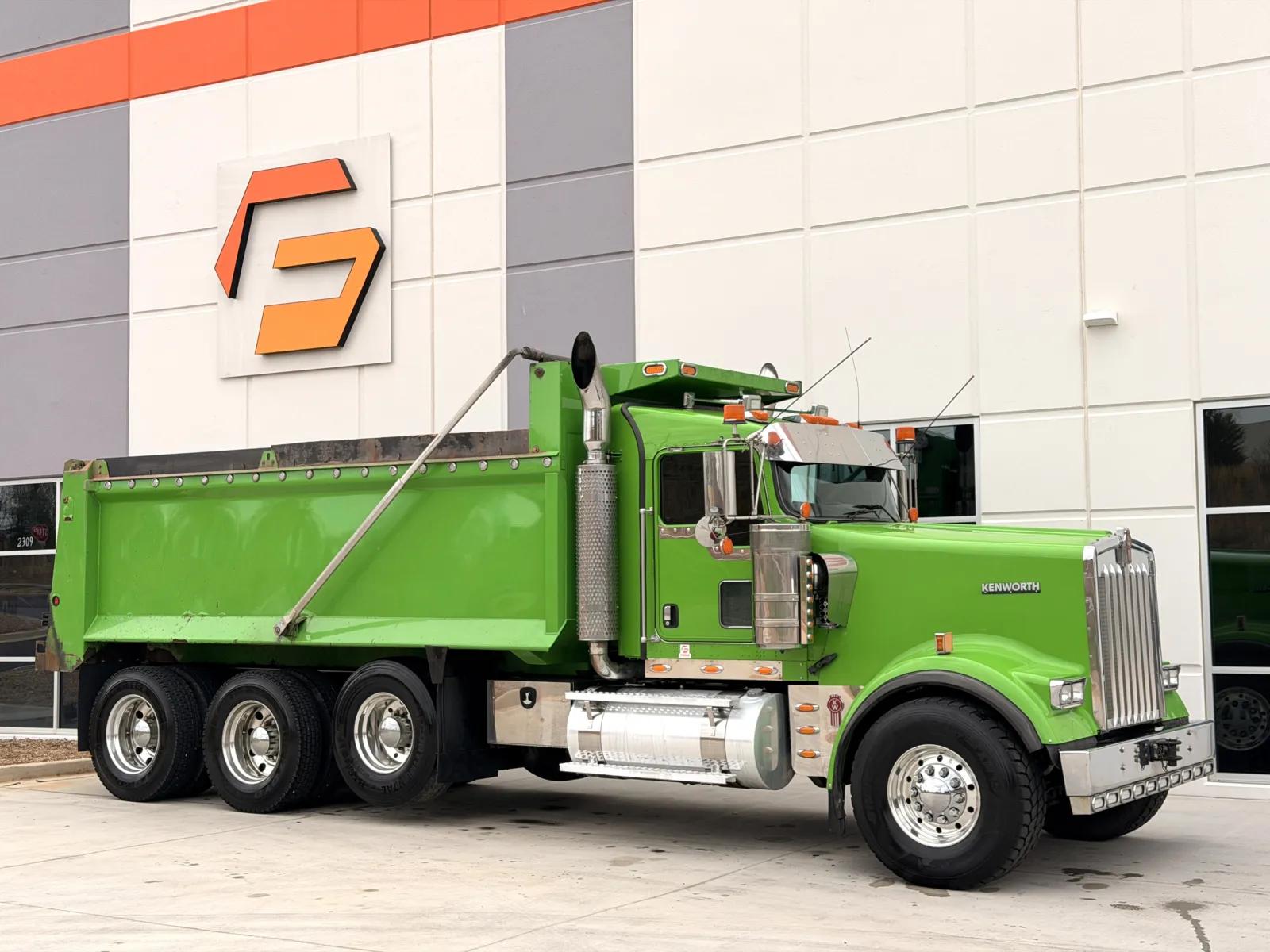 2019 Kenworth W900 in Greer, SC — photo 2