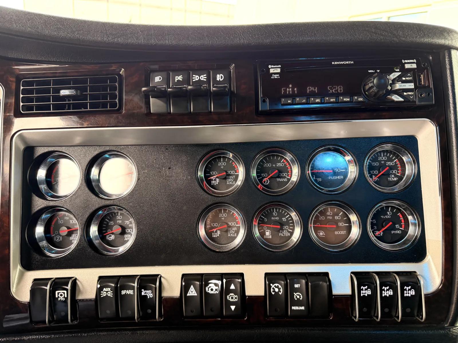 2019 Kenworth W900 in Greer, SC — photo 19