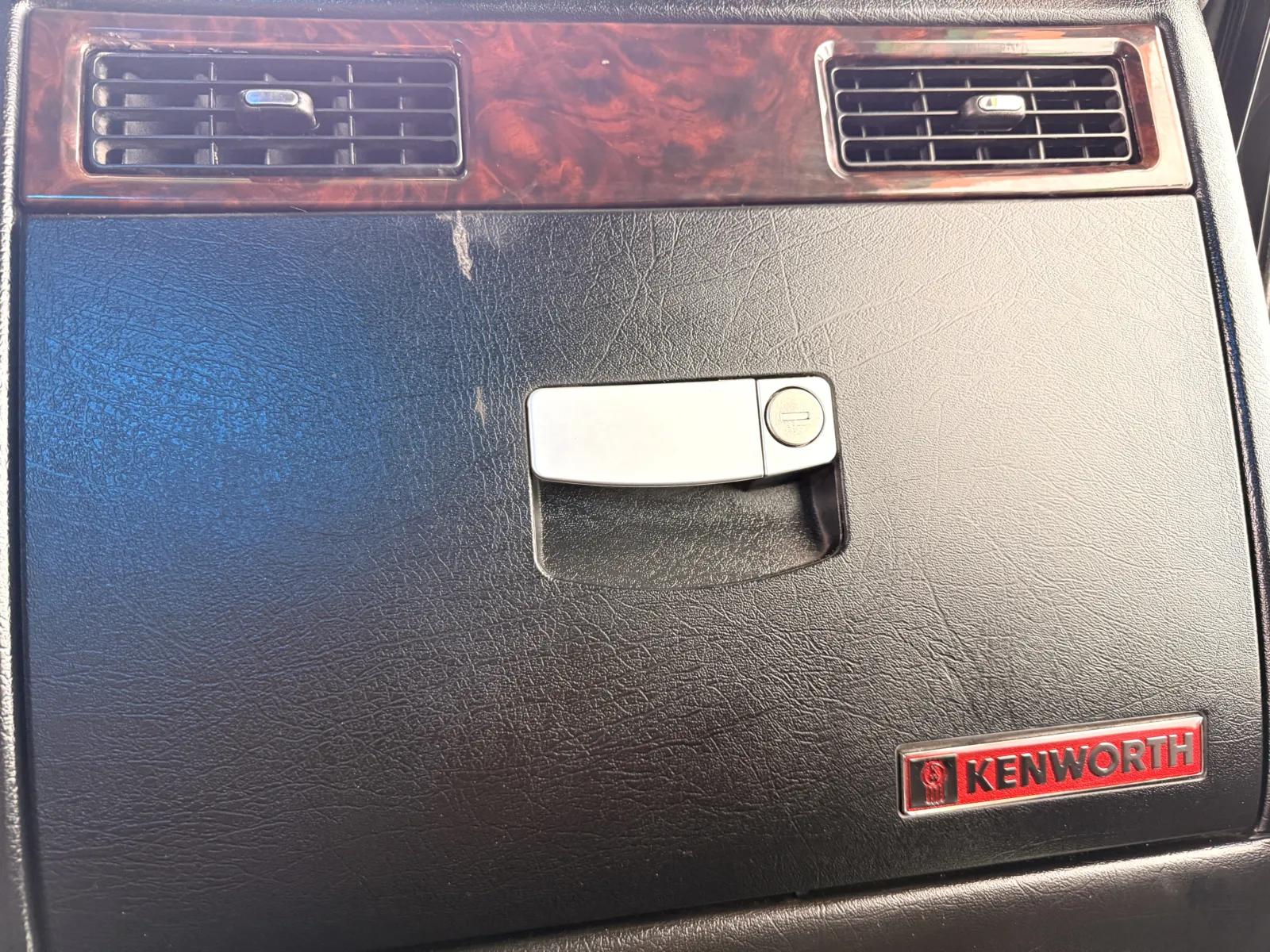 2019 Kenworth W900 in Greer, SC — photo 20
