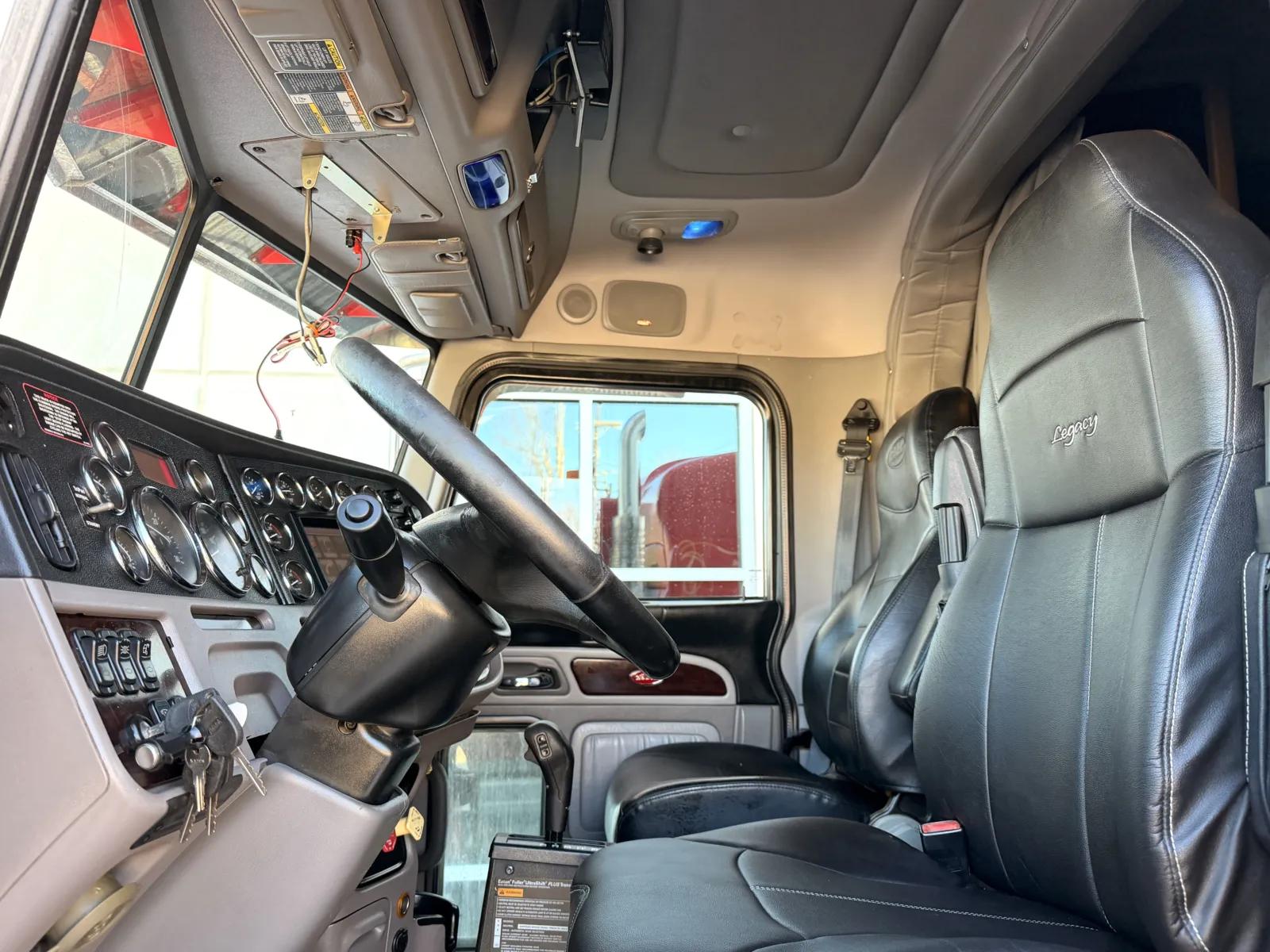 2014 Peterbilt 367 in Greer, SC — photo 14