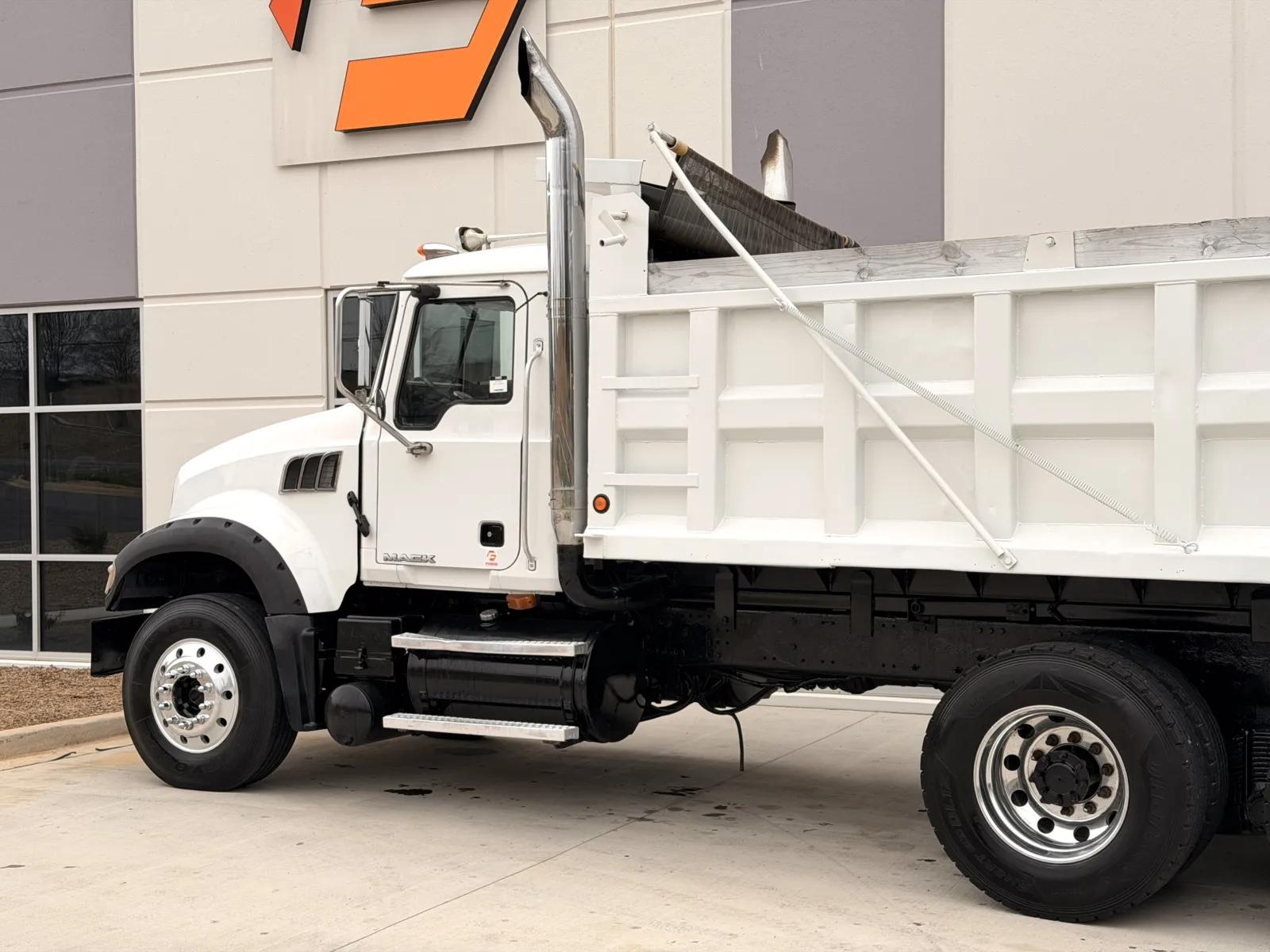 2009 Mack Granite in Greer, SC — photo 9