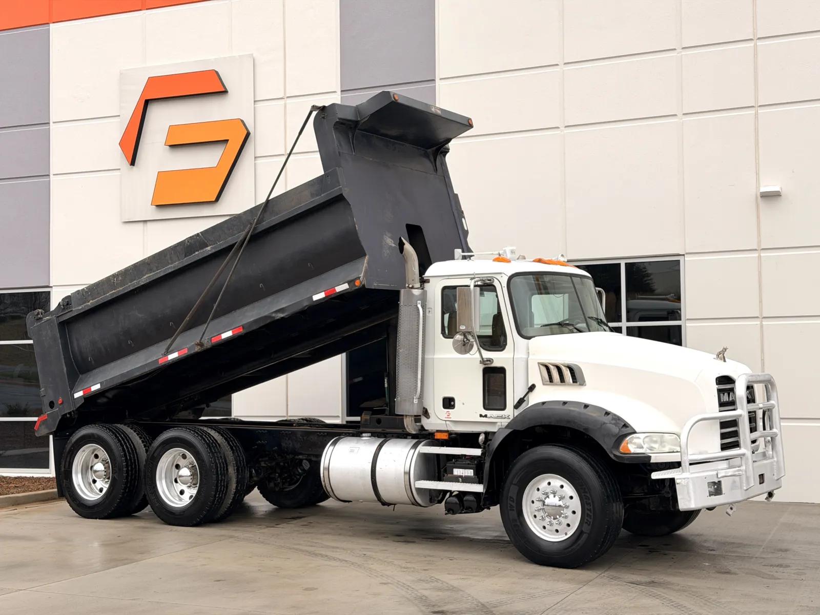 2006 Mack
