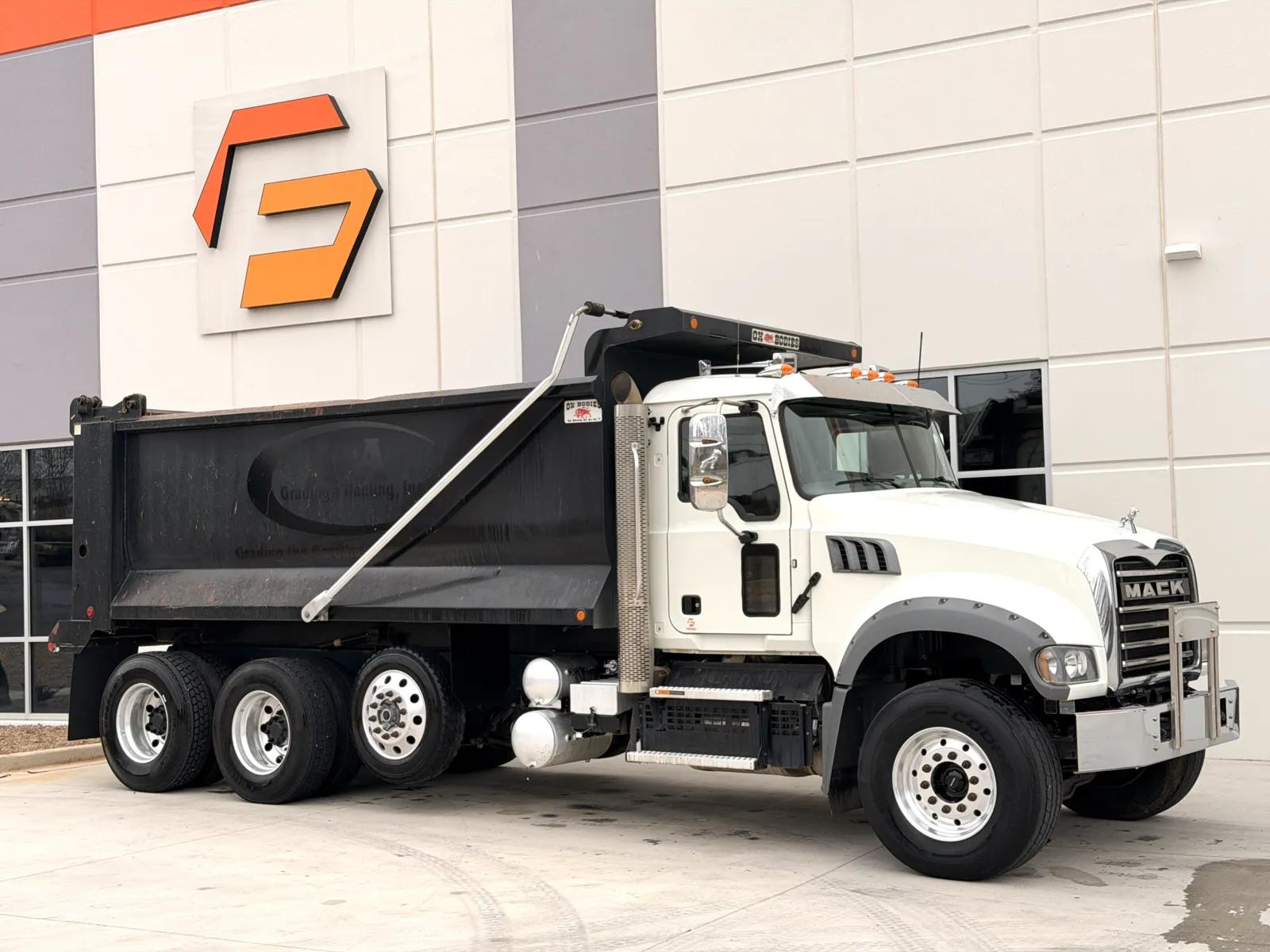 2021 Mack Granite in Greer, SC — photo 2