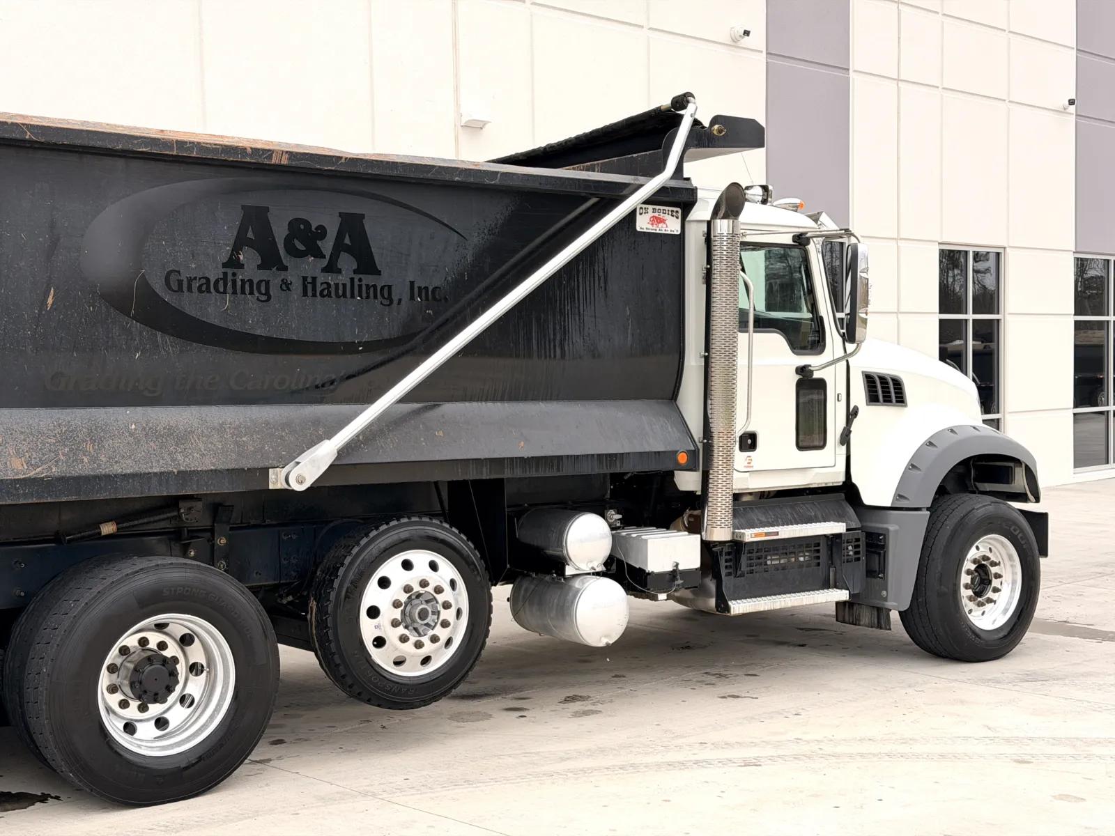2021 Mack Granite in Greer, SC — photo 8