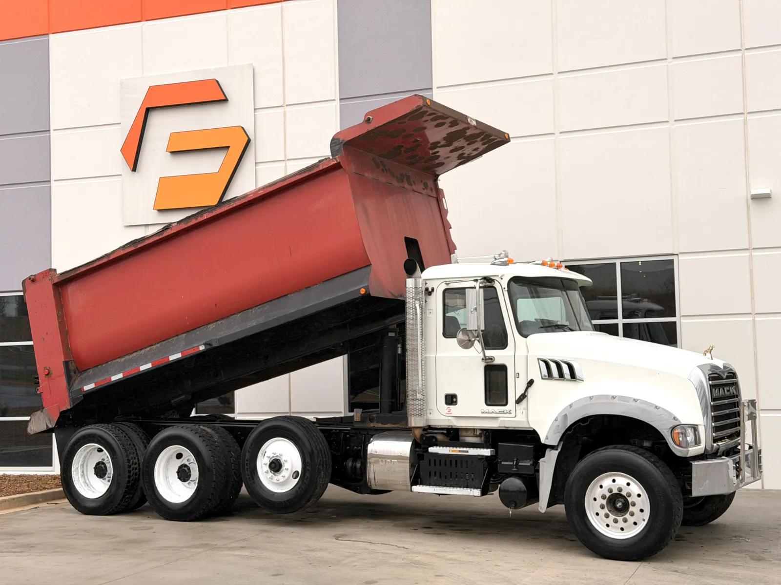2011 Mack Granite