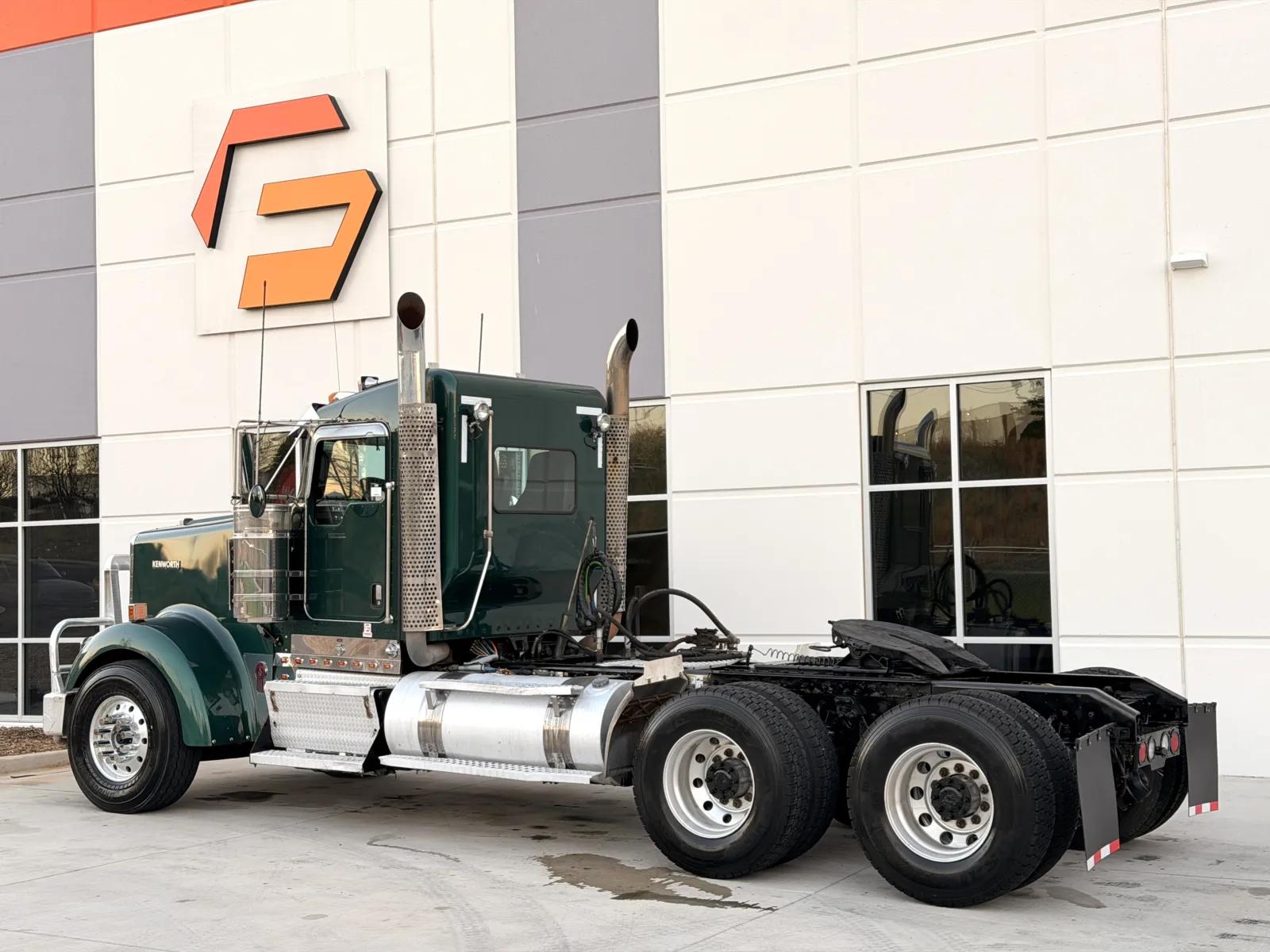 2018 Kenworth W900 in Greer, SC — photo 6