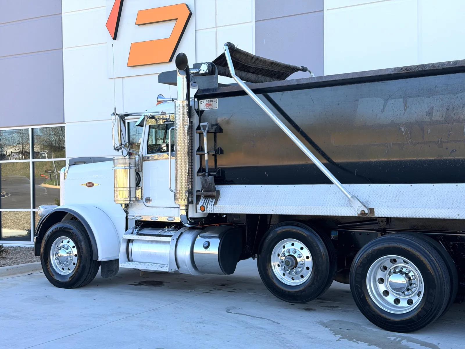 2021 Peterbilt 389 in Greer, SC — photo 9