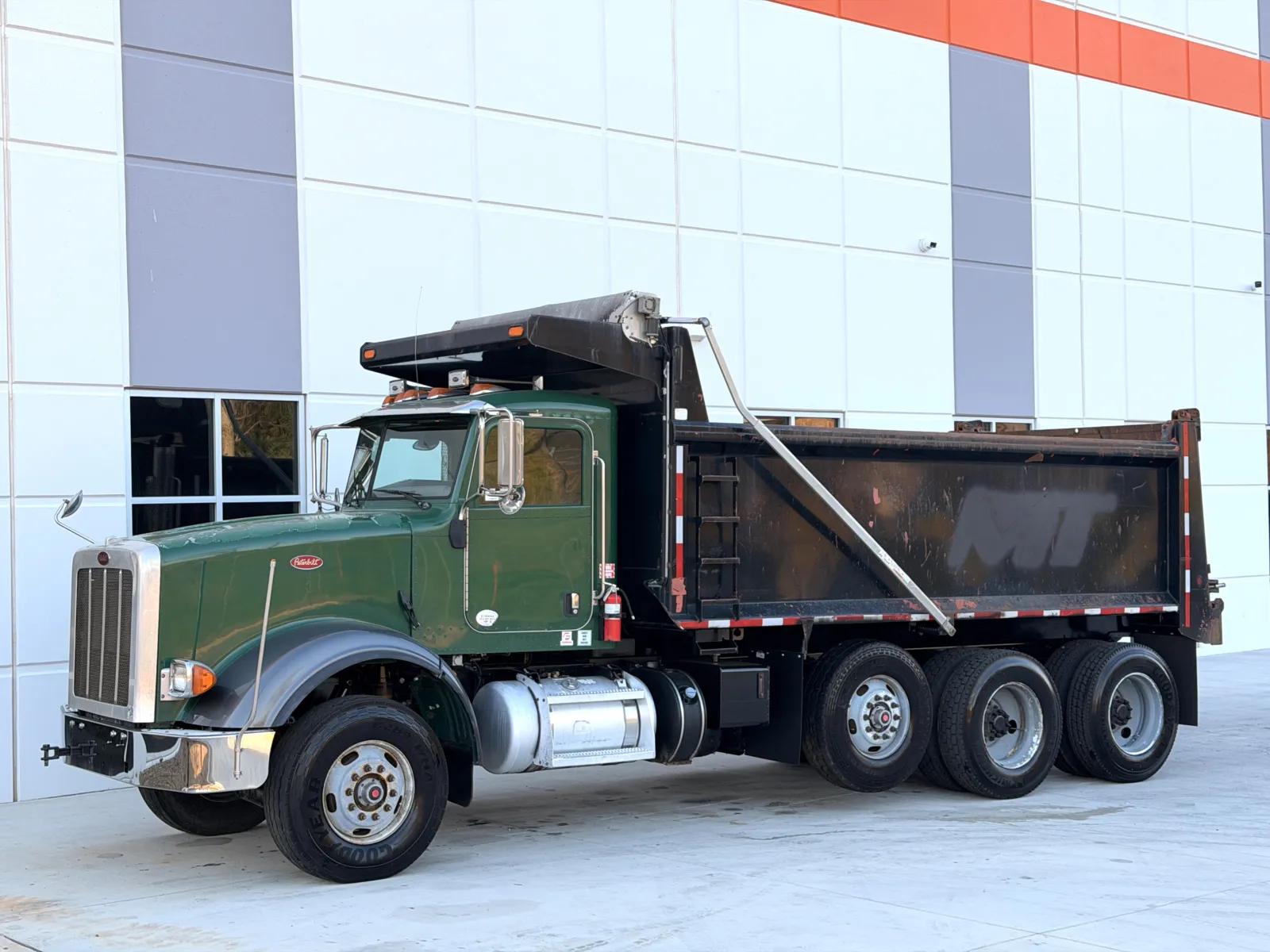 2011 Peterbilt 367 in Greer, SC — photo 3