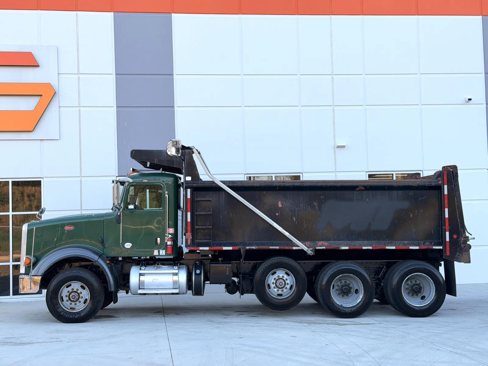 2011 Peterbilt 367 in Greer, SC — photo 5