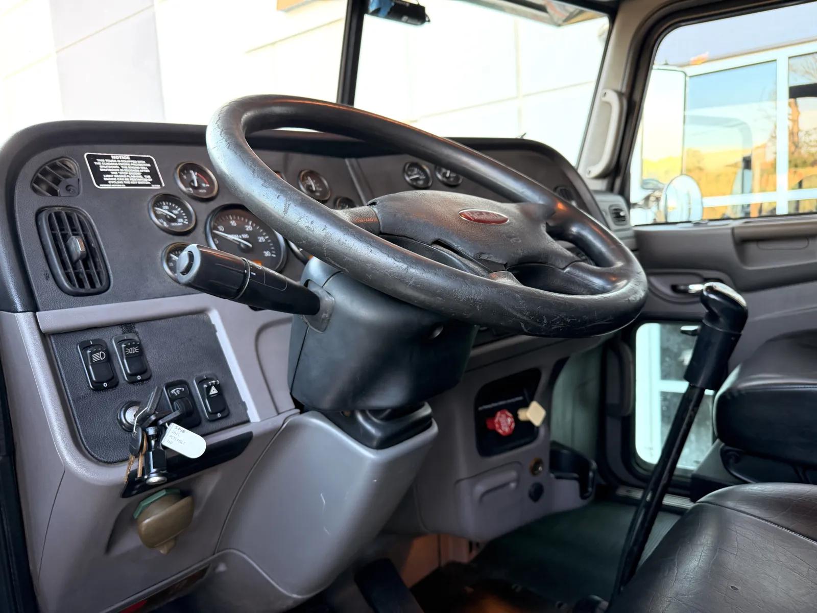 2011 Peterbilt 367 in Greer, SC — photo 16