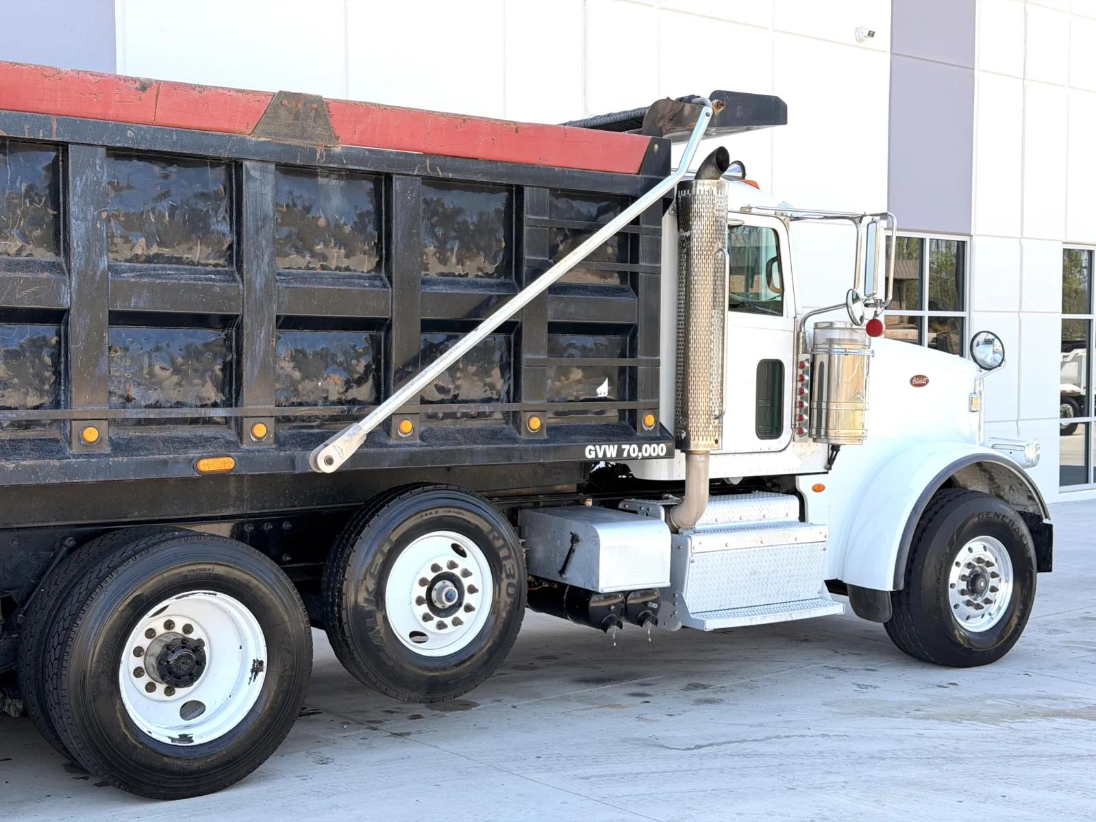 2016 Peterbilt 367 in Greer, SC — photo 8