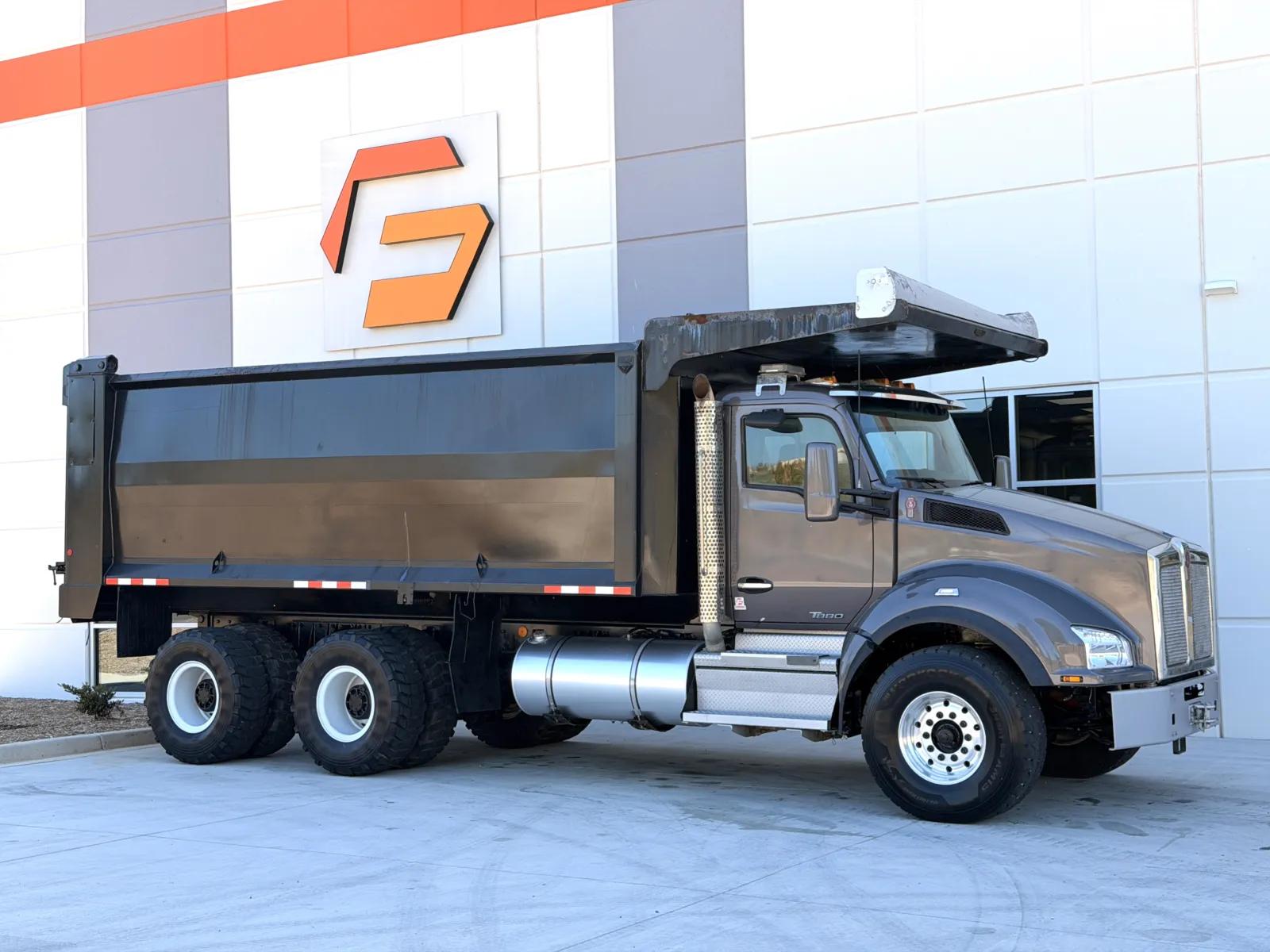 2020 Kenworth T880 in Greer, SC — photo 2