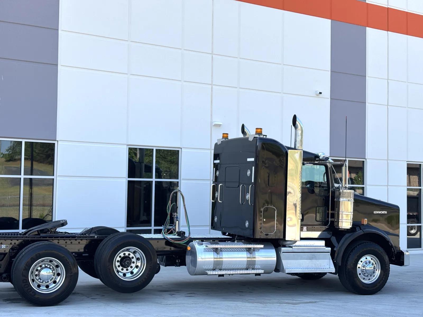 2024 Kenworth T800 in Greer, SC — photo 7
