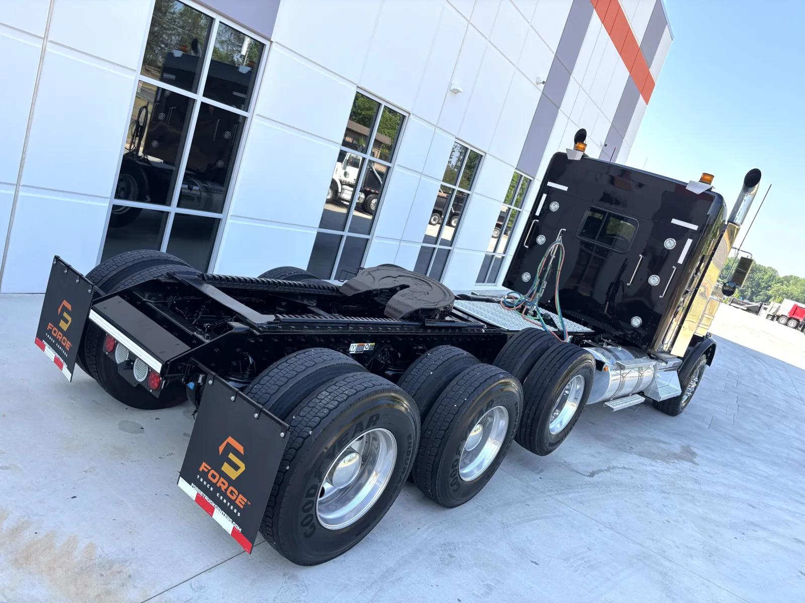 2024 Kenworth T800 in Greer, SC — photo 11
