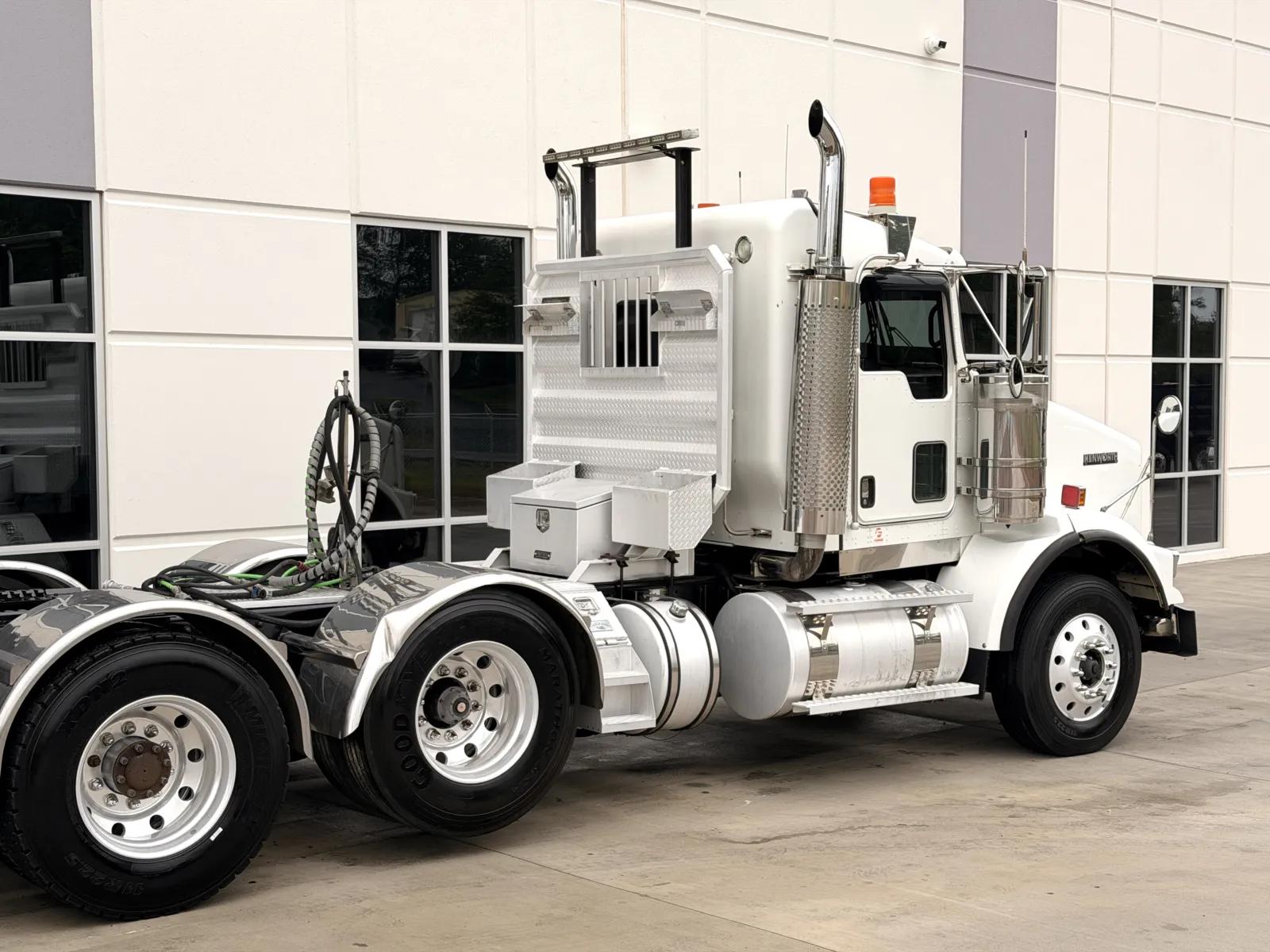 2015 Kenworth T800 in Greer, SC — photo 7