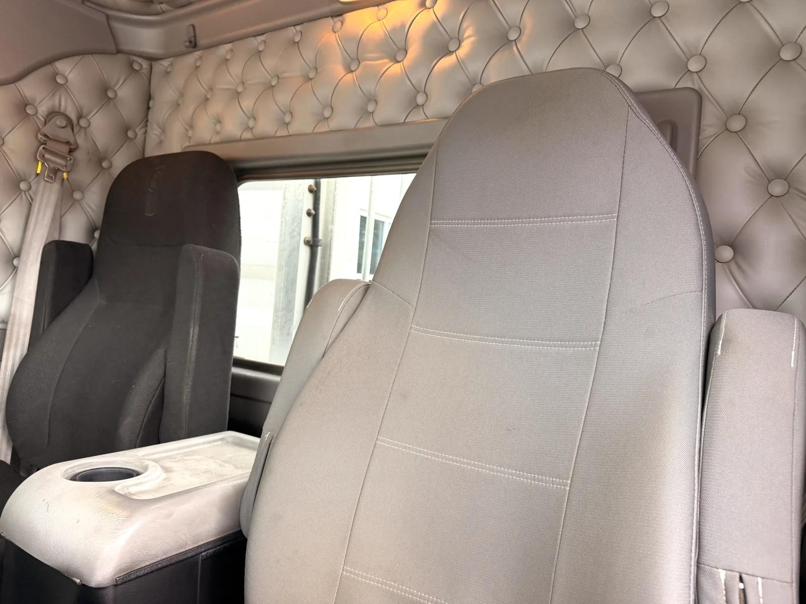 2015 Kenworth T800 in Greer, SC — photo 20