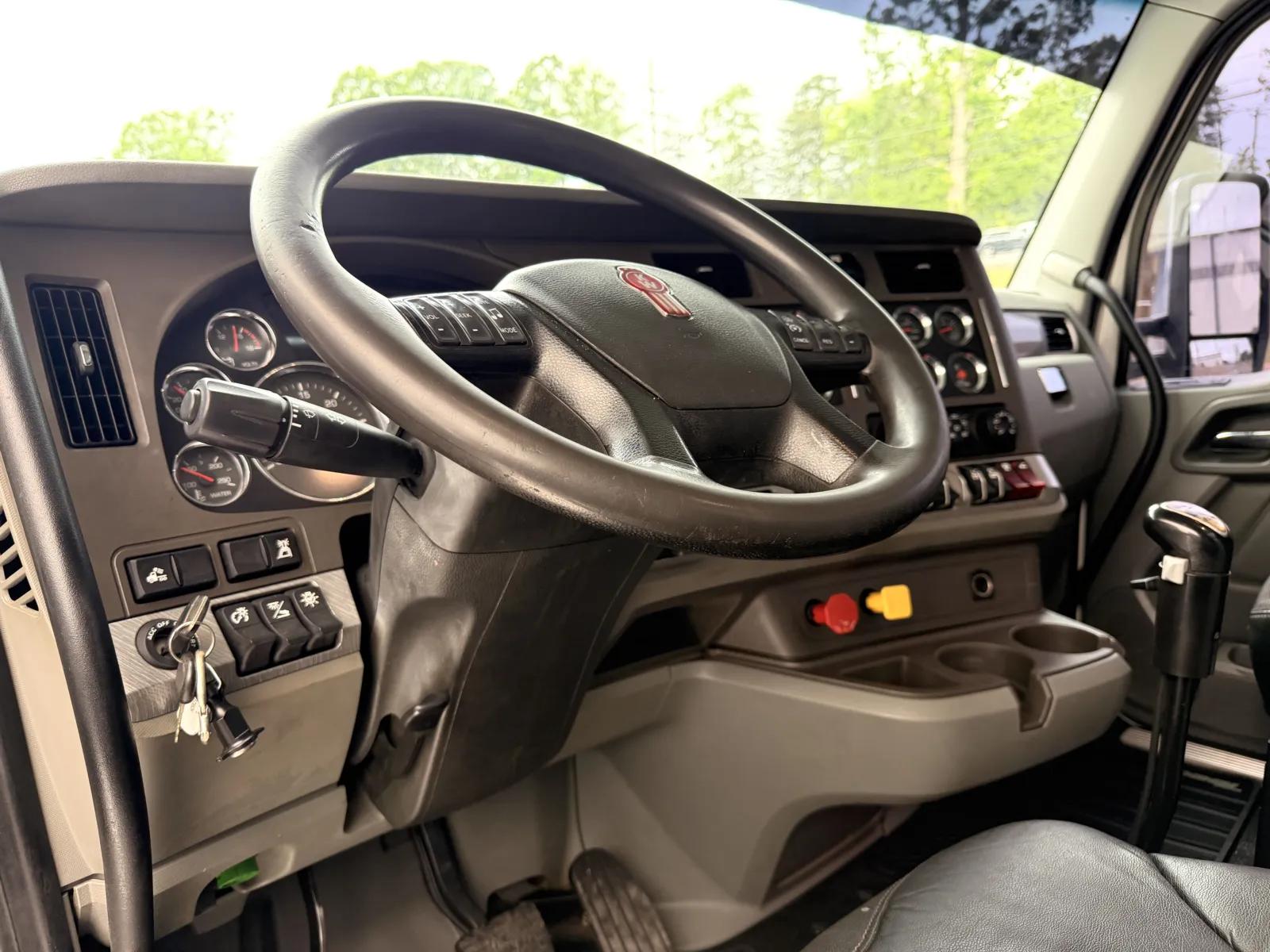2019 Kenworth T880 in Greer, SC — photo 15