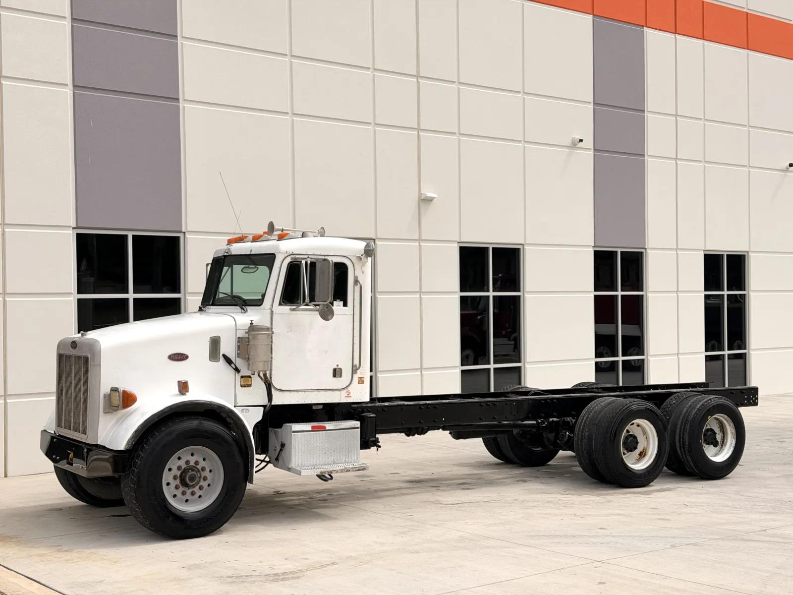 2000 Peterbilt in Greer, SC — photo 2