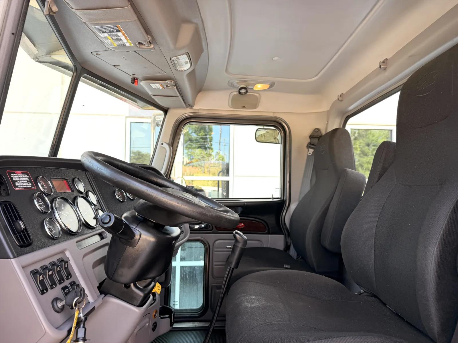 2020 Peterbilt 389 in Greer, SC — photo 14