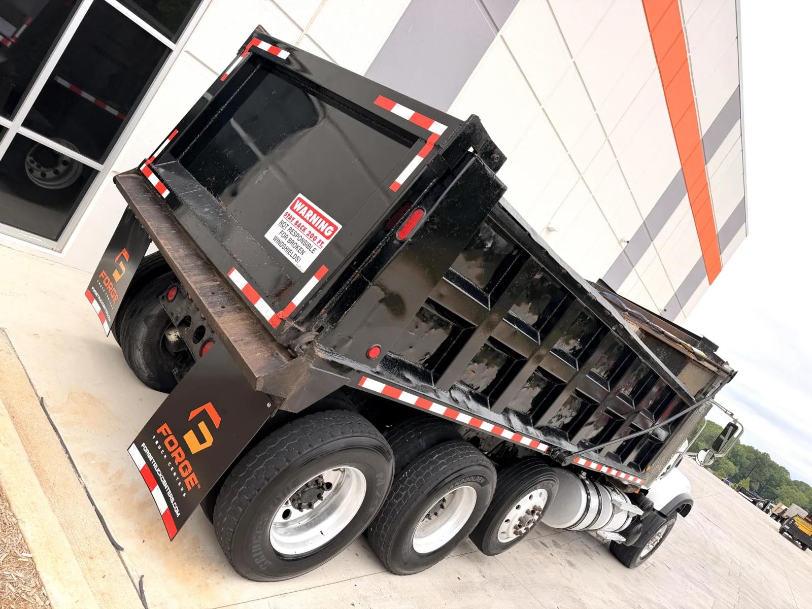 2004 Mack in Greer, SC — photo 12