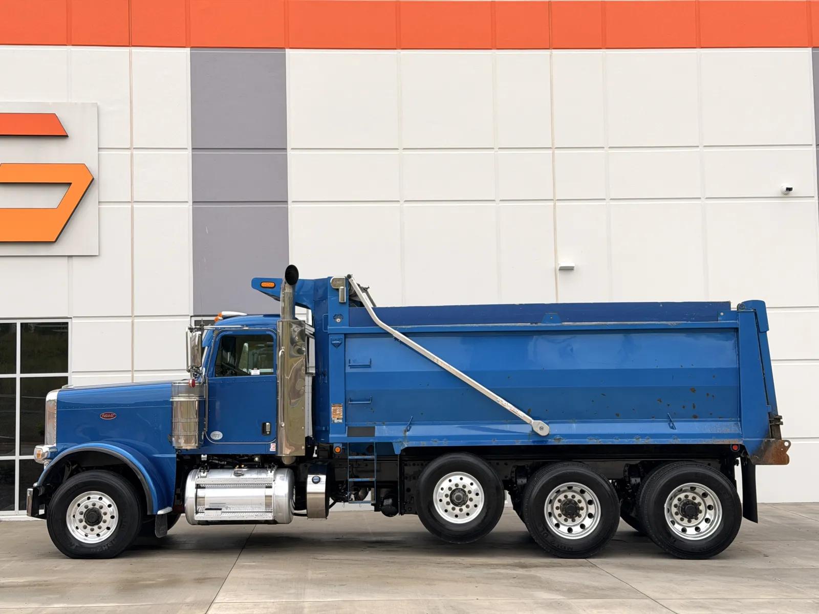 2016 Peterbilt 389 in Greer, SC — photo 5