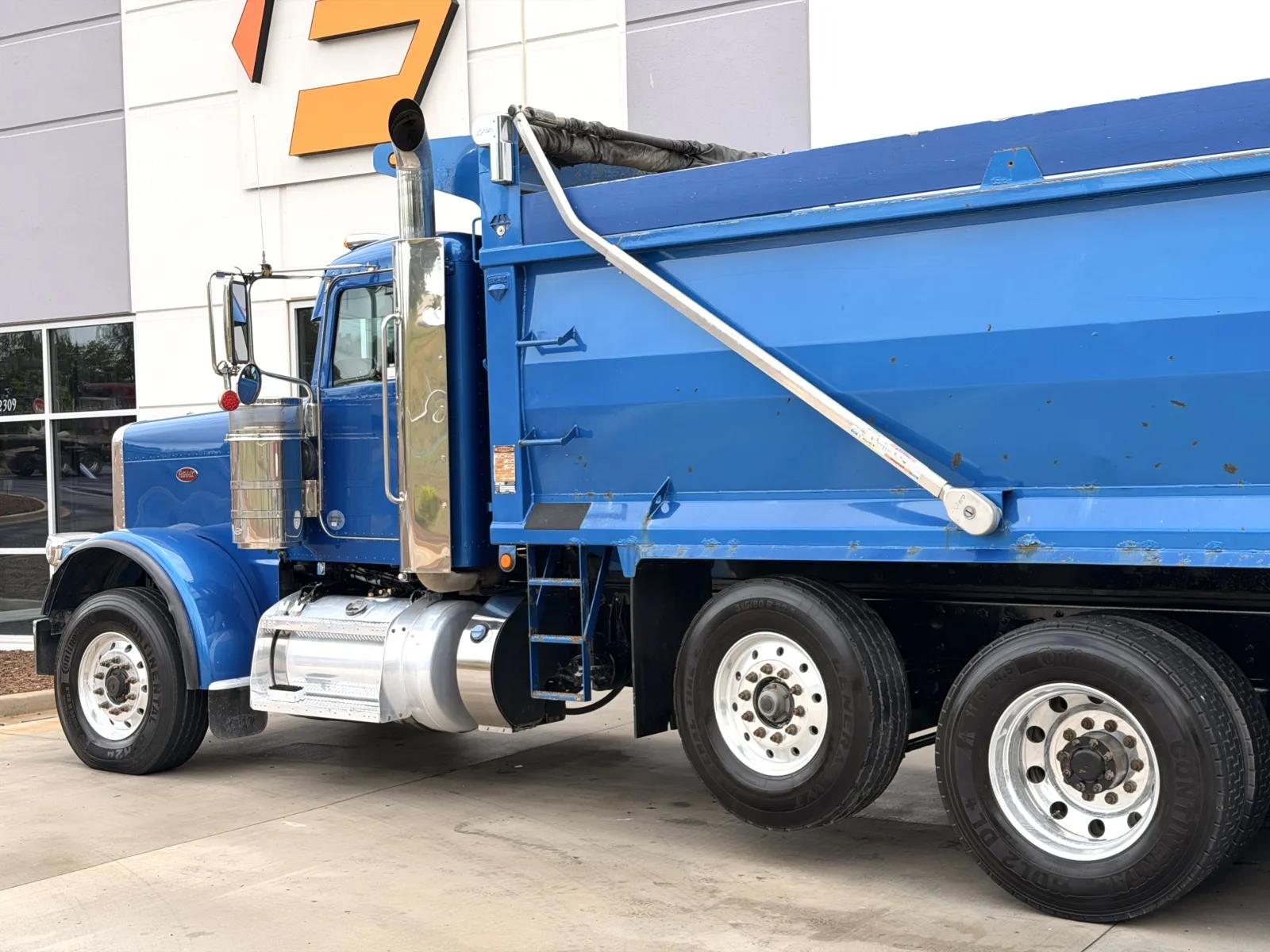 2016 Peterbilt 389 in Greer, SC — photo 9