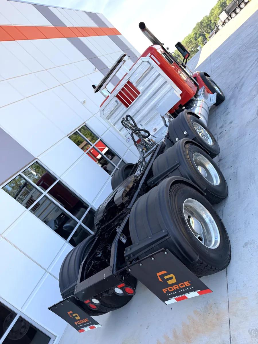 2015 Peterbilt 567 in Greer, SC — photo 10