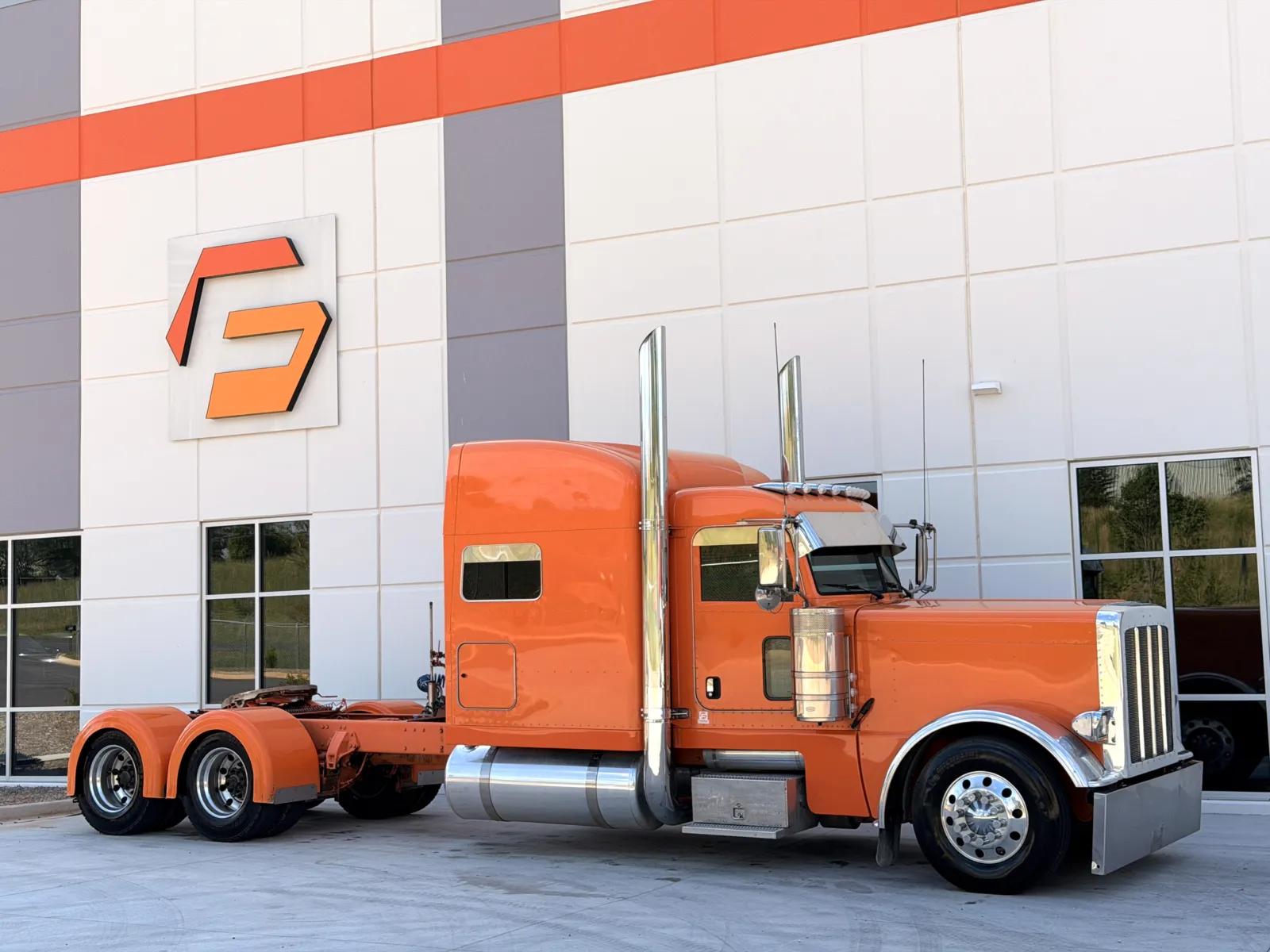 2017 Peterbilt 389